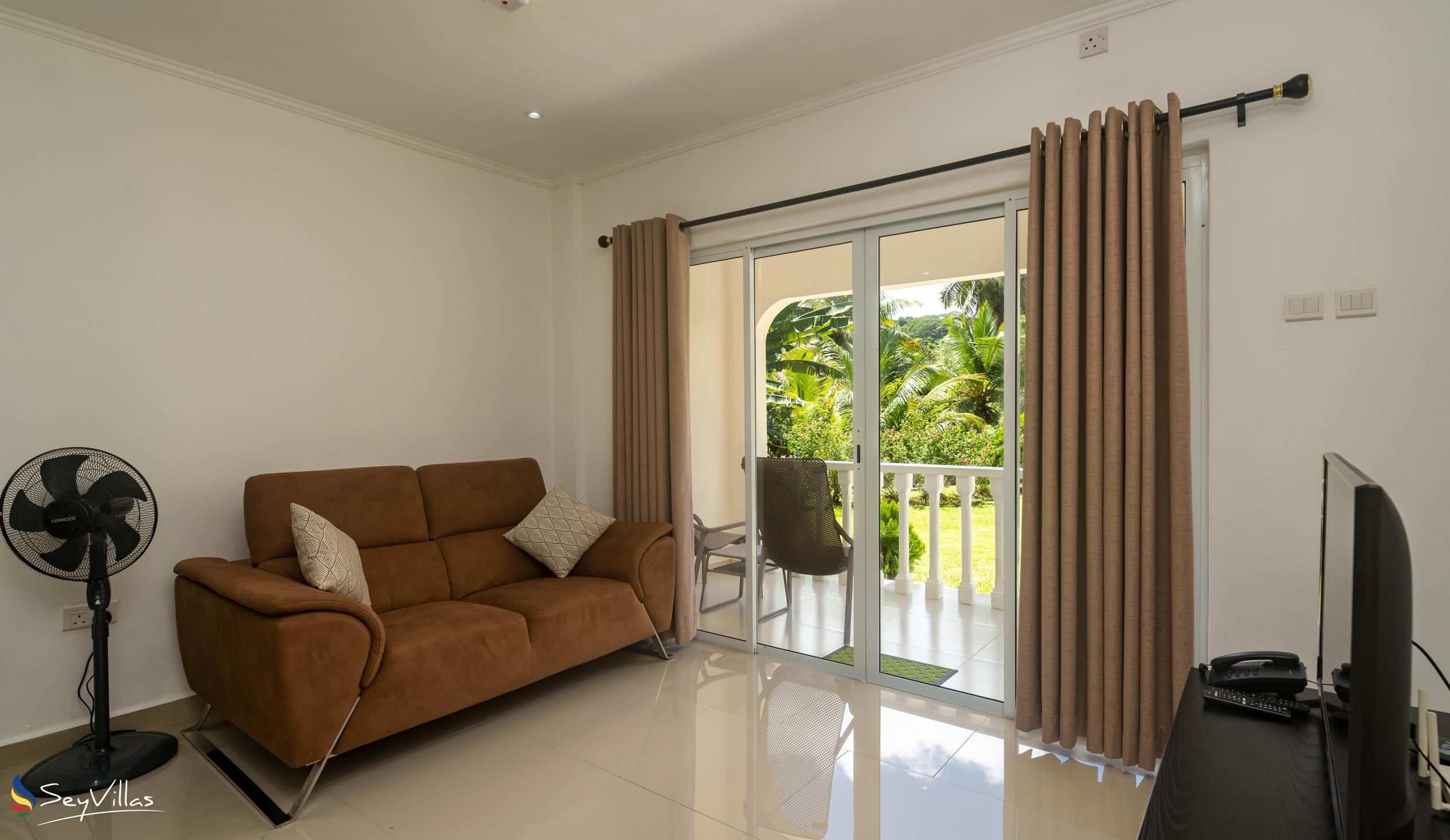 Photo 23: Paul's Residence - 1-Bedroom Apartment - Mahé (Seychelles)