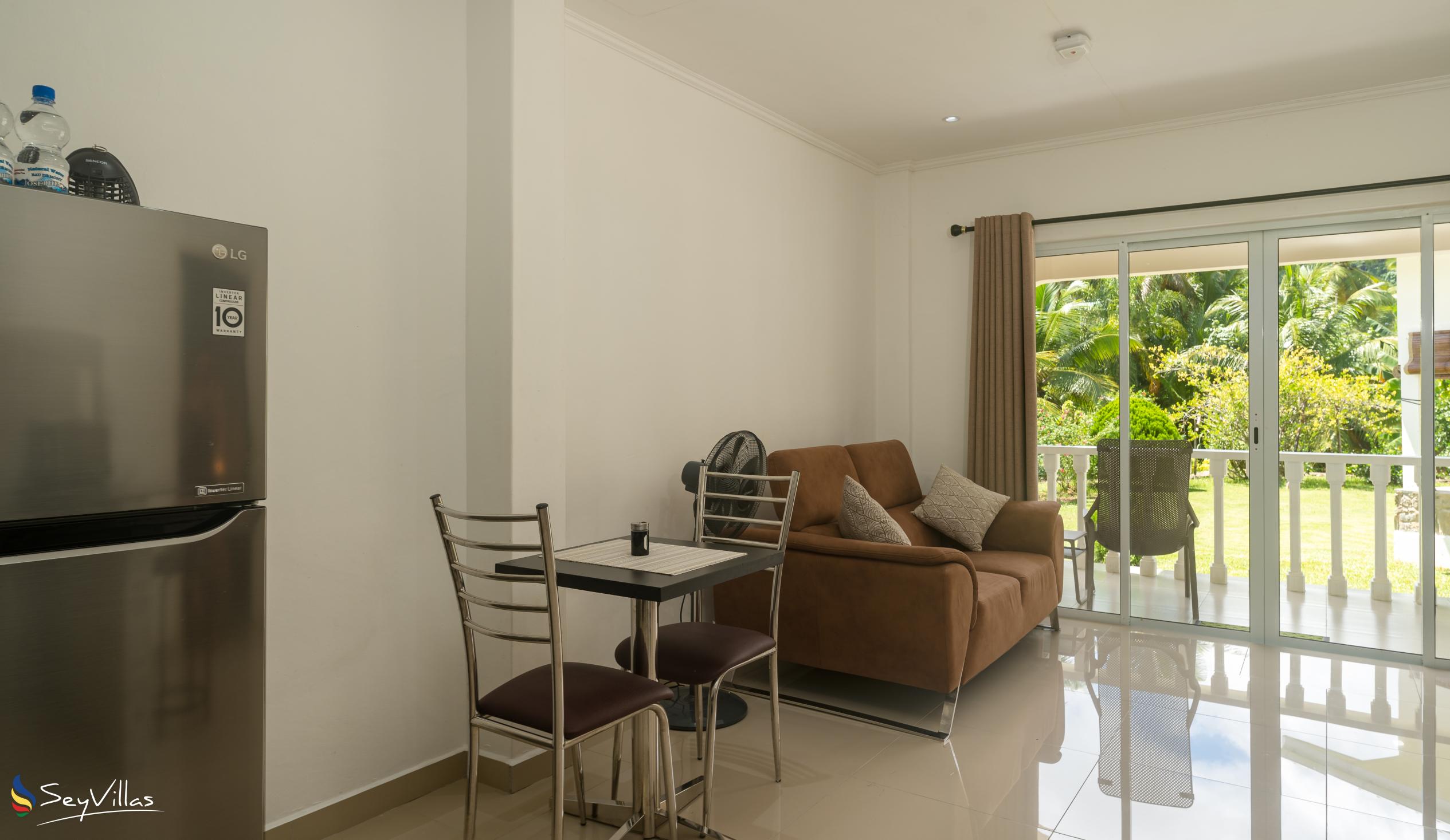 Photo 27: Paul's Residence - 1-Bedroom Apartment - Mahé (Seychelles)