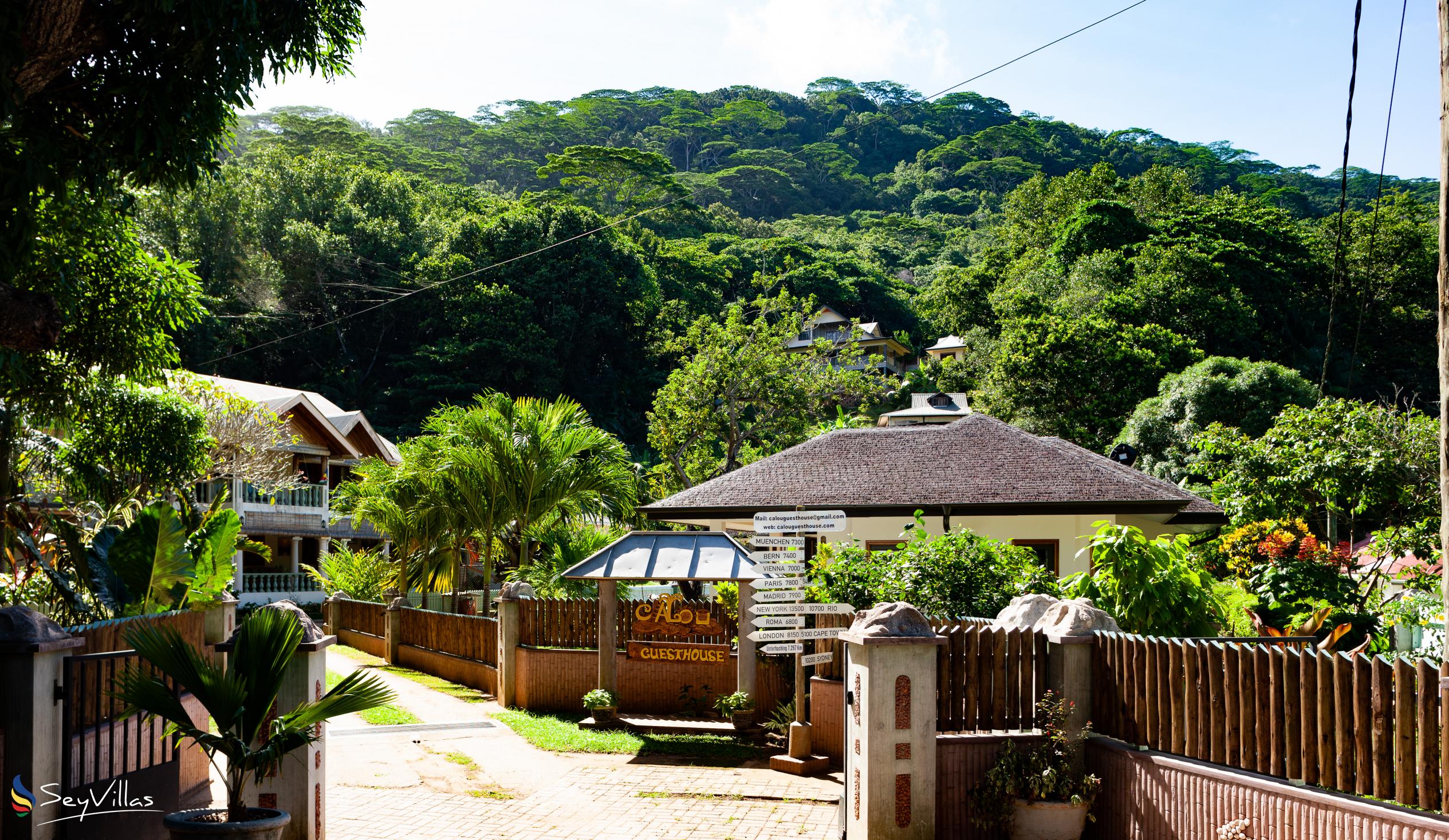 Photo 12: Calou Guesthouse - Outdoor area - La Digue (Seychelles)