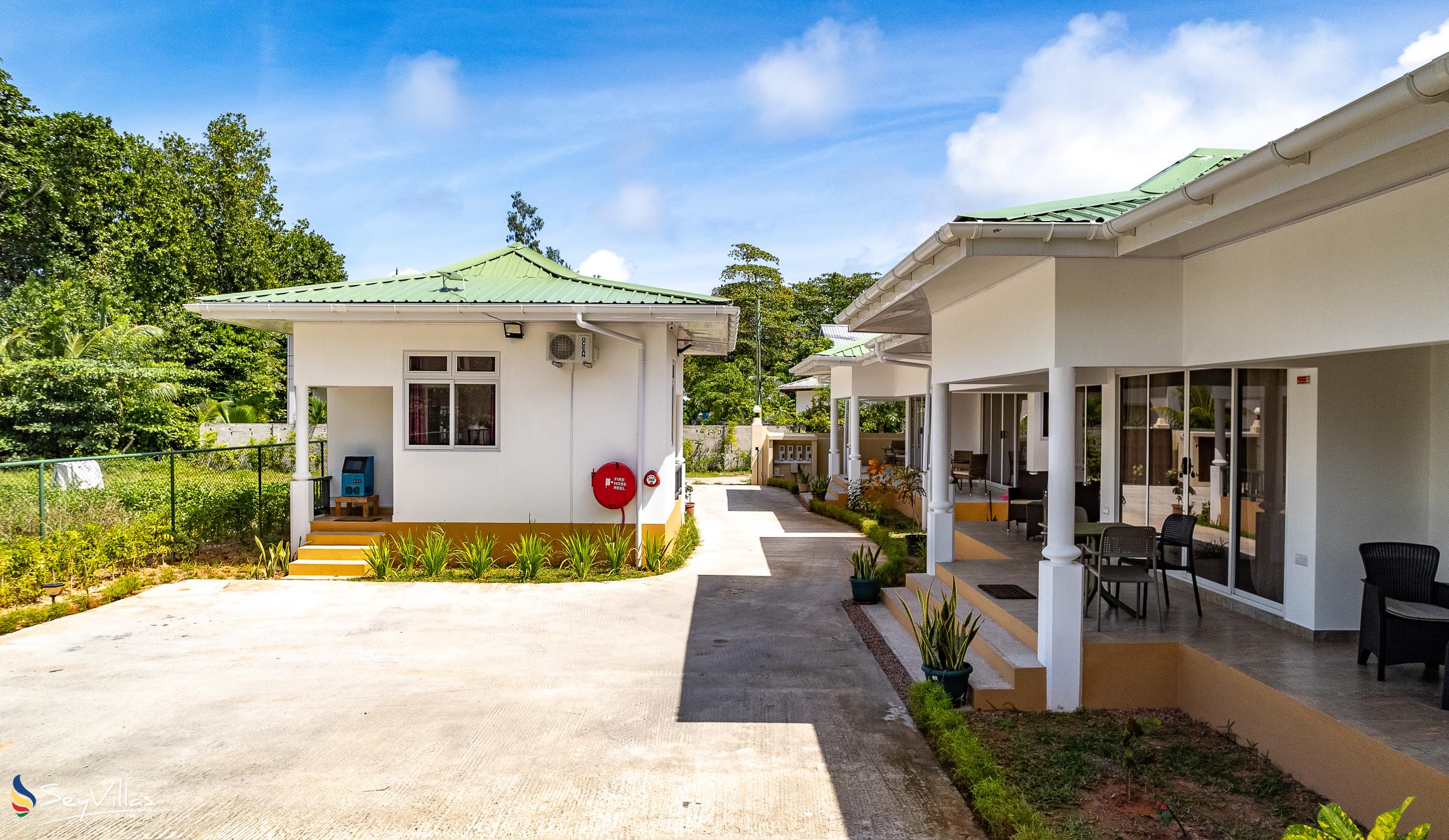 Foto 4: MacMillan's Holiday Villas - Extérieur - Praslin (Seychelles)