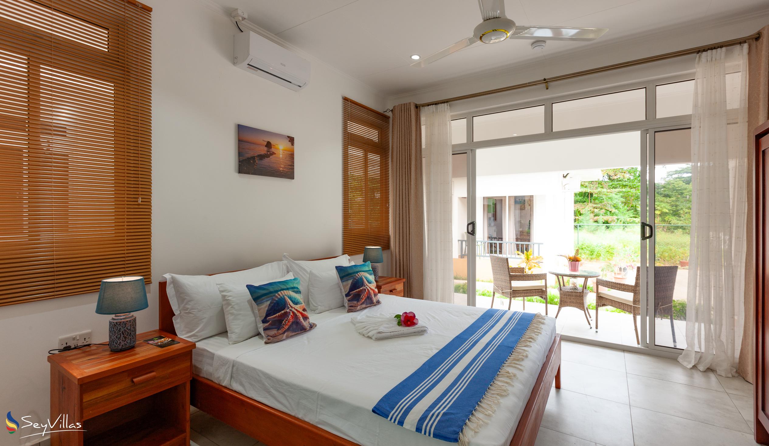 Photo 19: MacMillan's Holiday Villas - 2-Bedroom Chalet - Praslin (Seychelles)