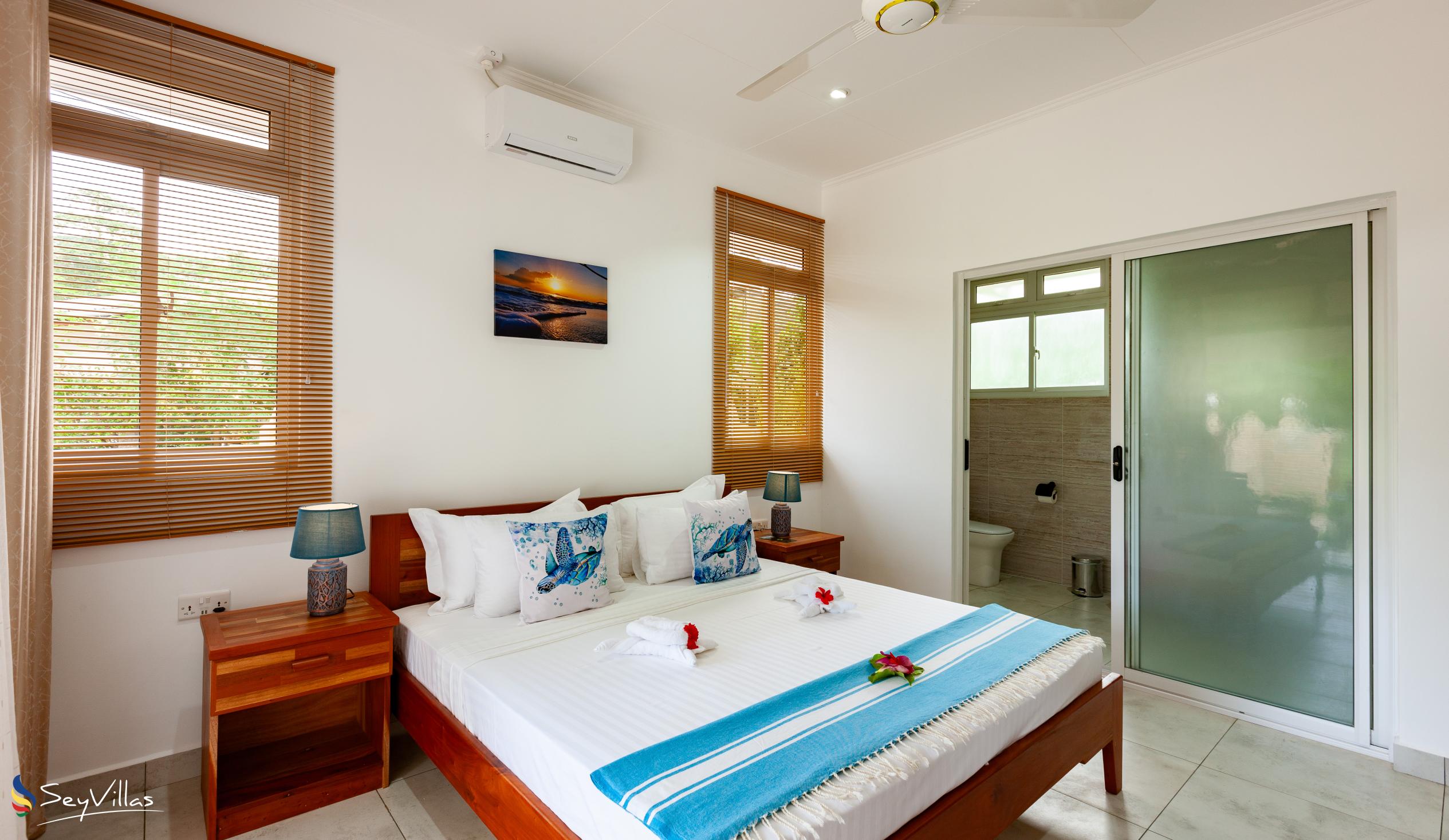 Photo 43: MacMillan's Holiday Villas - 2-Bedroom Chalet - Praslin (Seychelles)