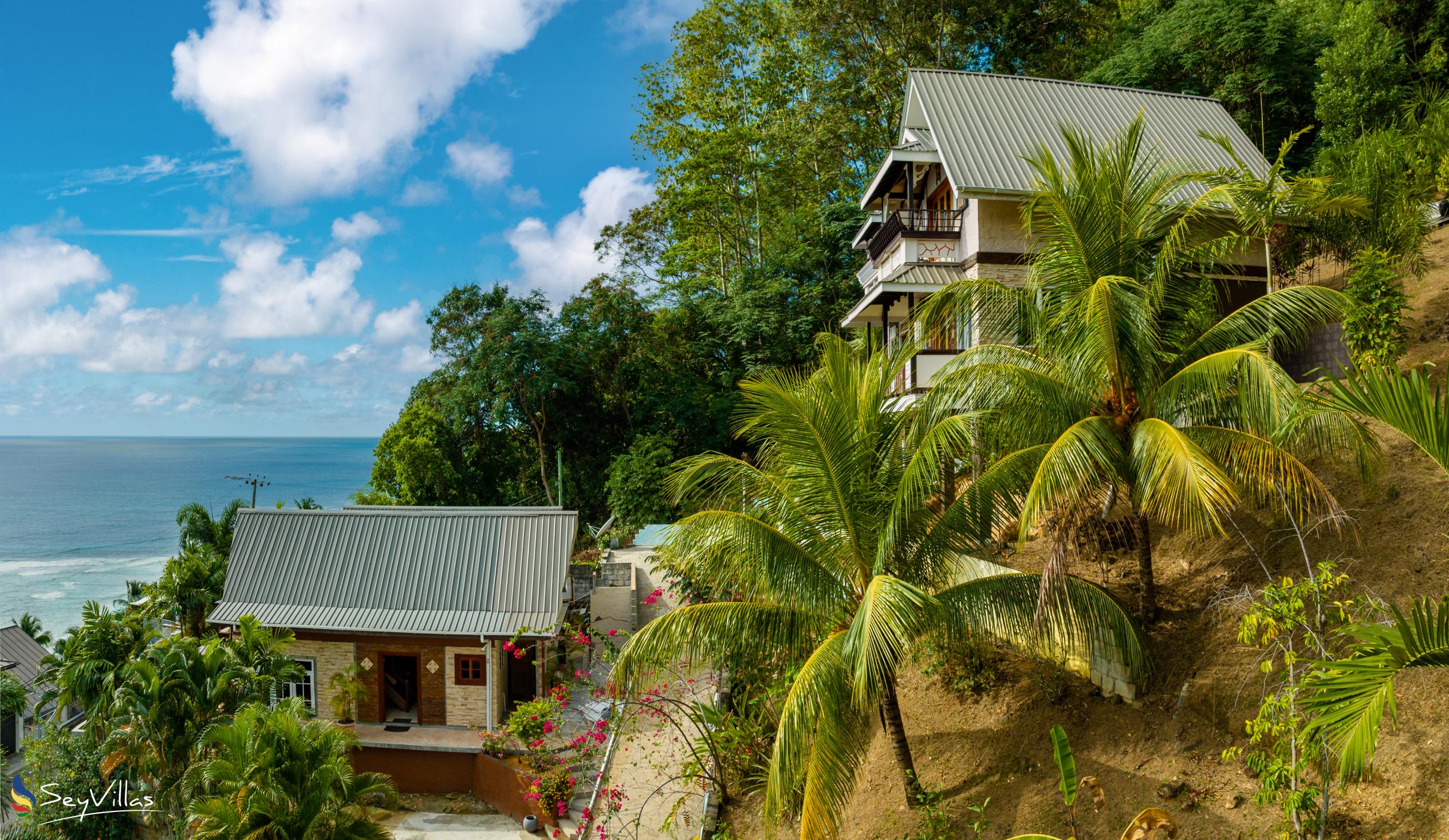 Photo 2: Mouggae Blues Villas - Outdoor area - Mahé (Seychelles)