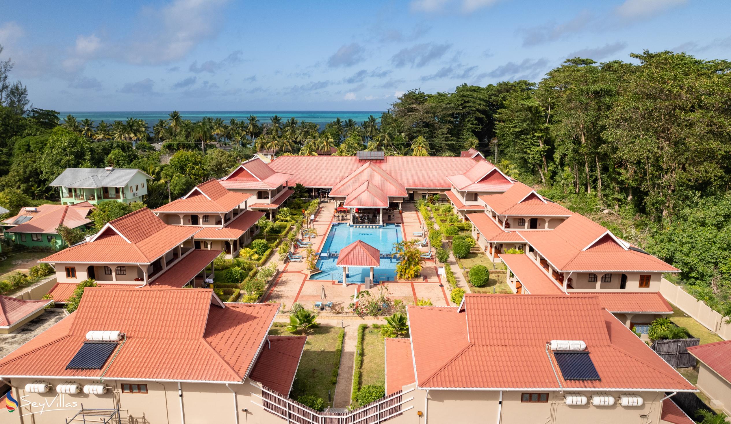Foto 6: Oasis Hotel, Restaurant & Spa - Aussenbereich - Praslin (Seychellen)