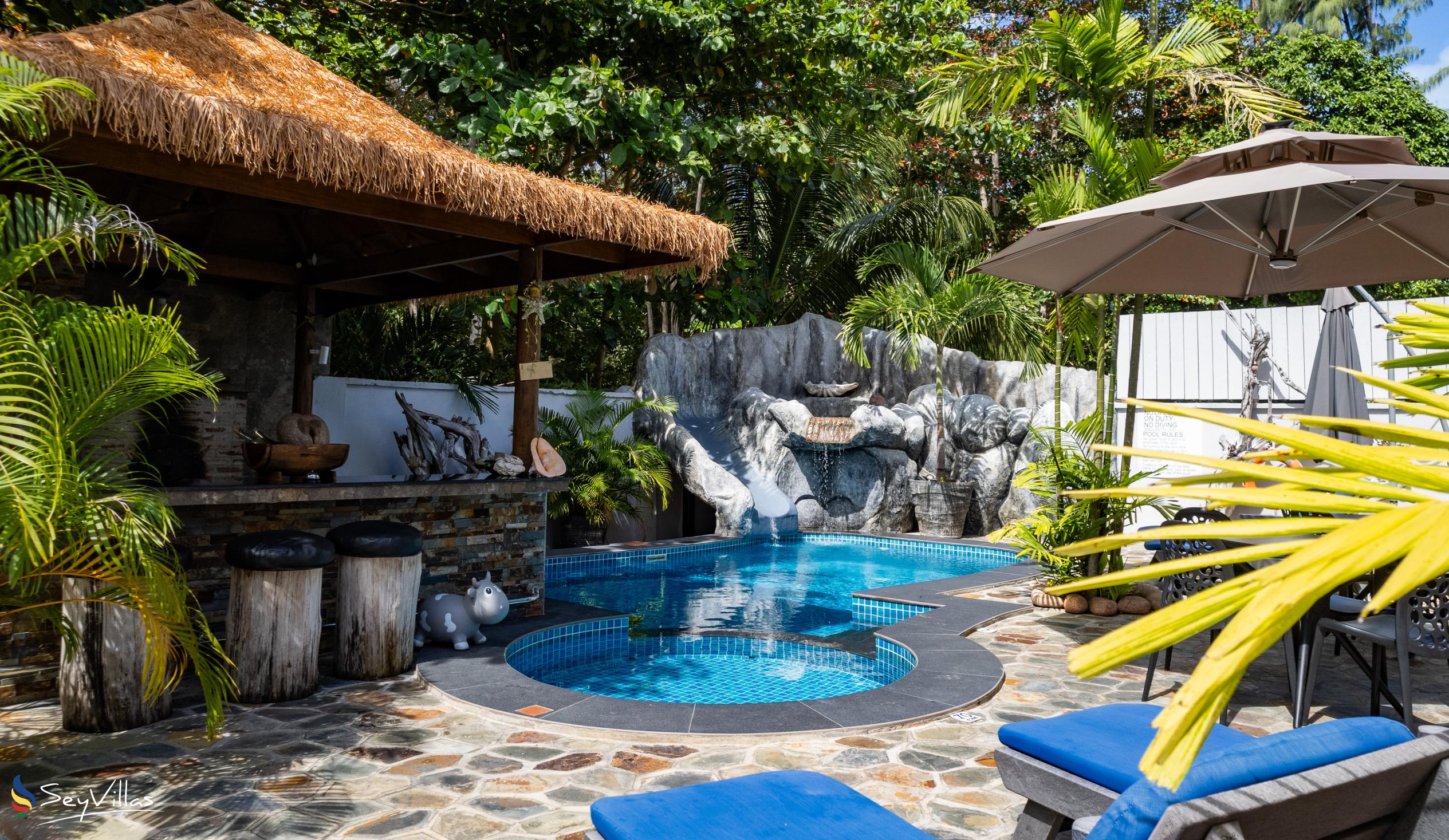 Photo 8: Treasure Villa - Outdoor area - Praslin (Seychelles)