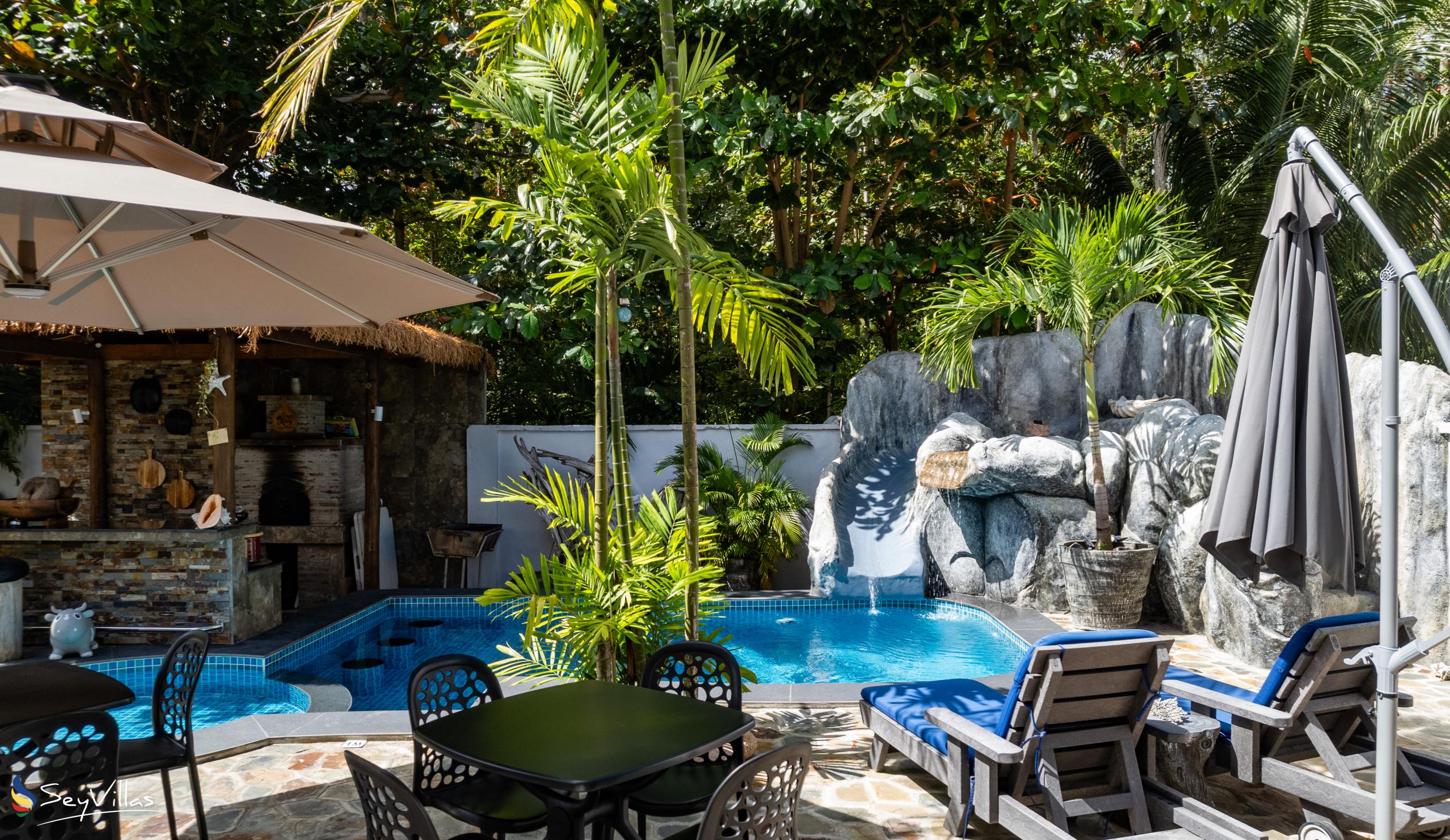Photo 7: Treasure Villa - Outdoor area - Praslin (Seychelles)