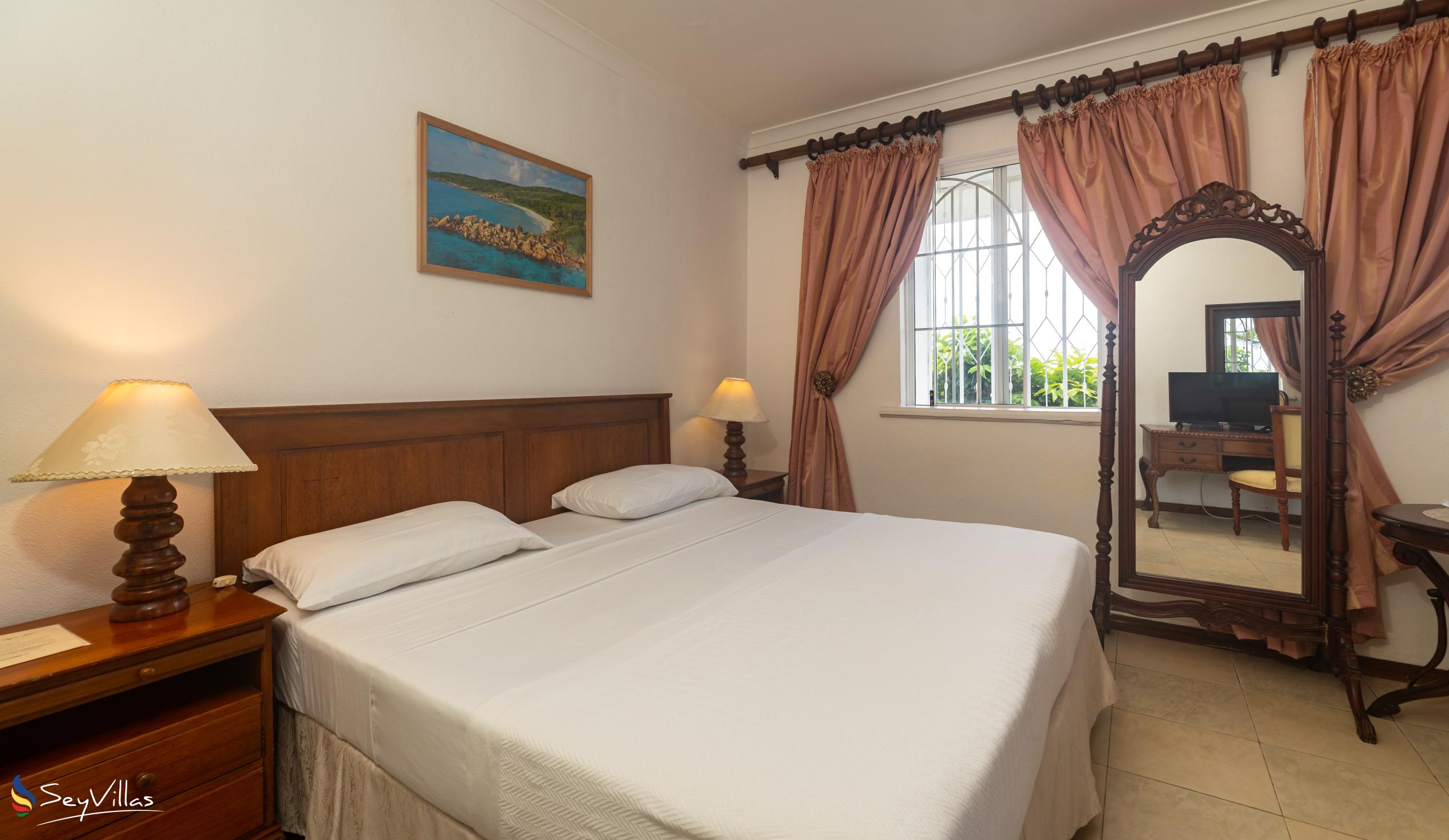 Foto 54: Beau Sejour Hotel - Standard Zimmer - Mahé (Seychellen)