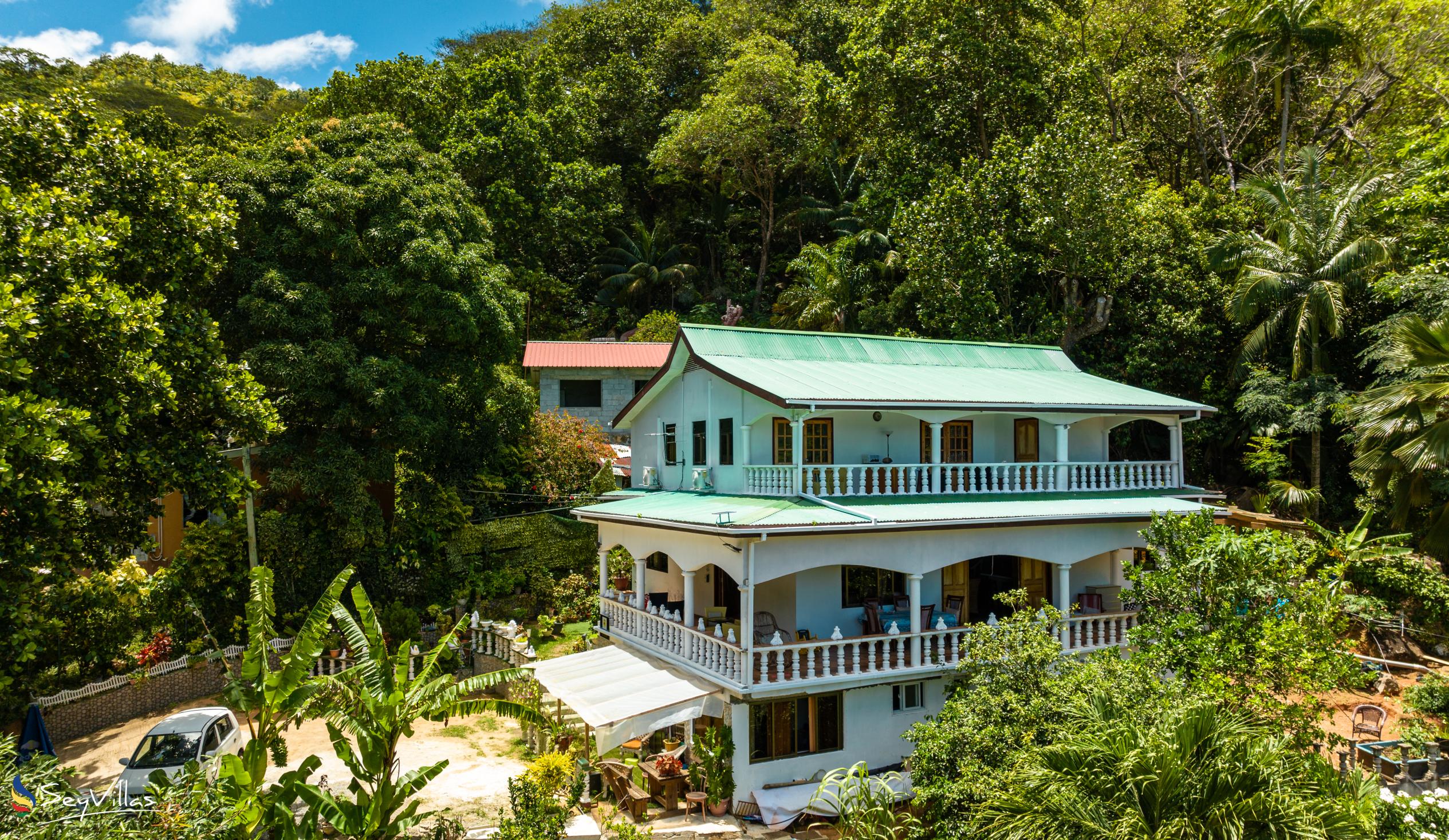 Photo 3: Tandif Villa Sea View - Outdoor area - Mahé (Seychelles)