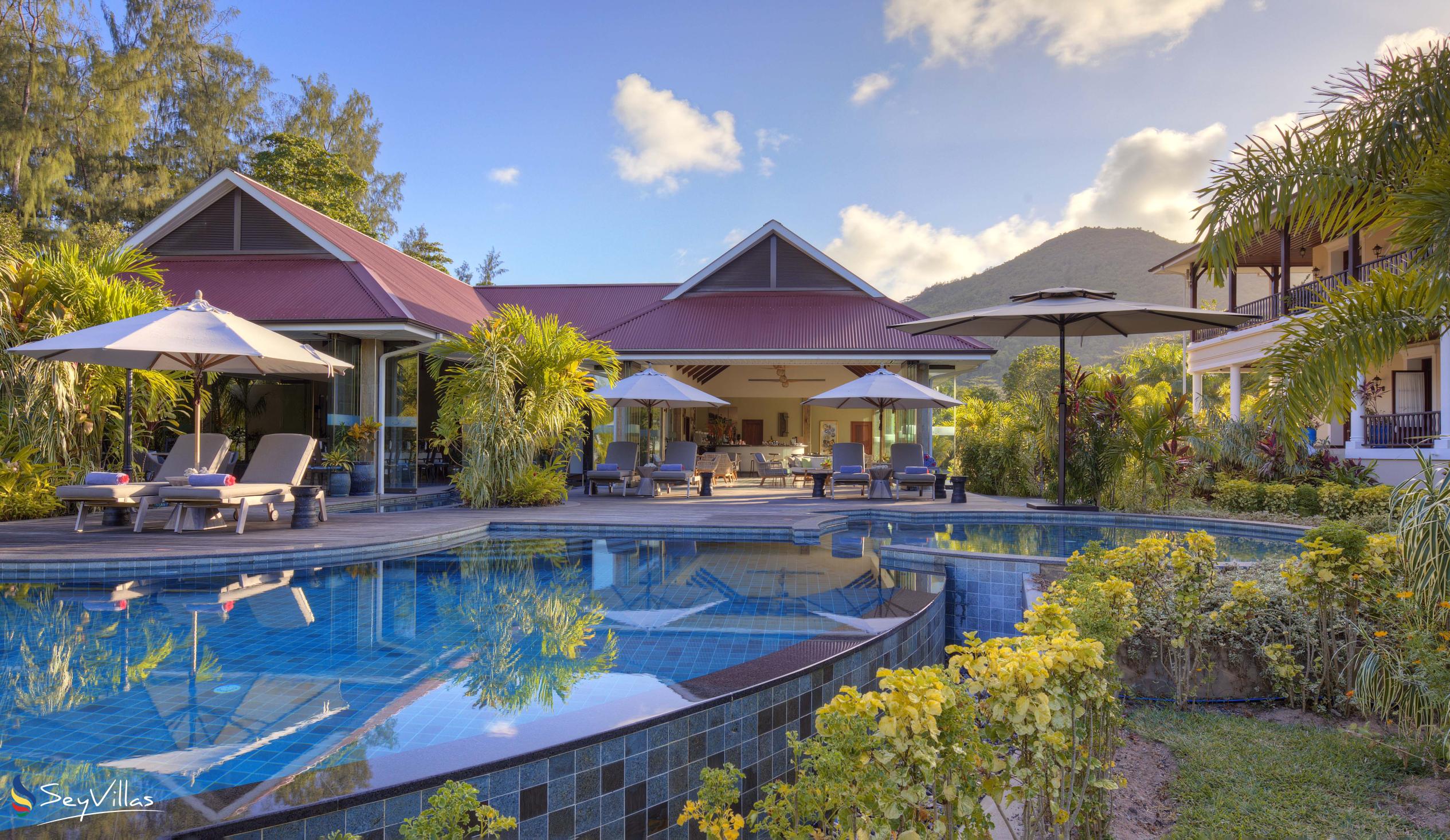 Photo 3: La Cigale Estate - Outdoor area - Praslin (Seychelles)