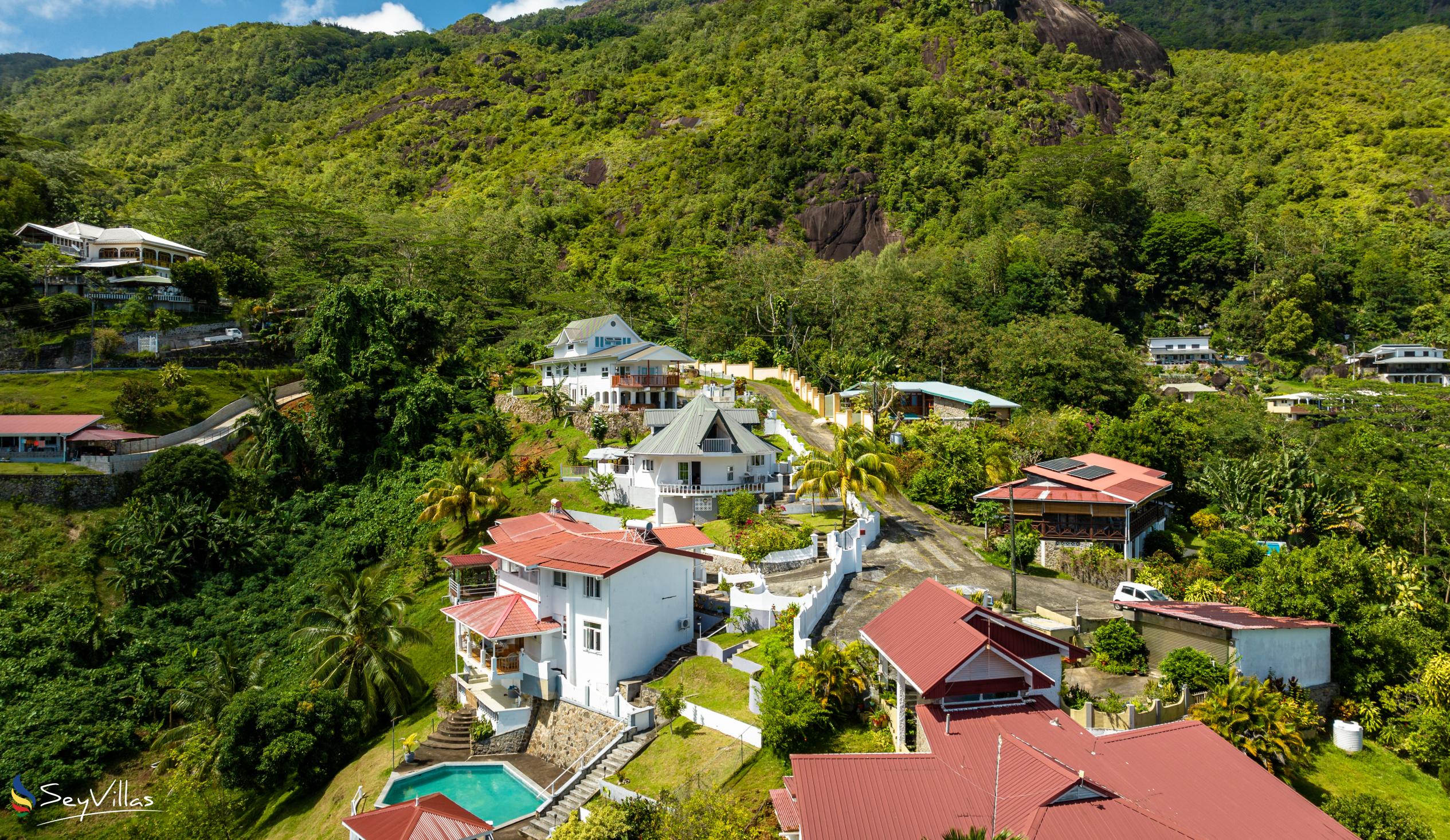 Photo 8: Casuarina Hill Villa - Outdoor area - Mahé (Seychelles)