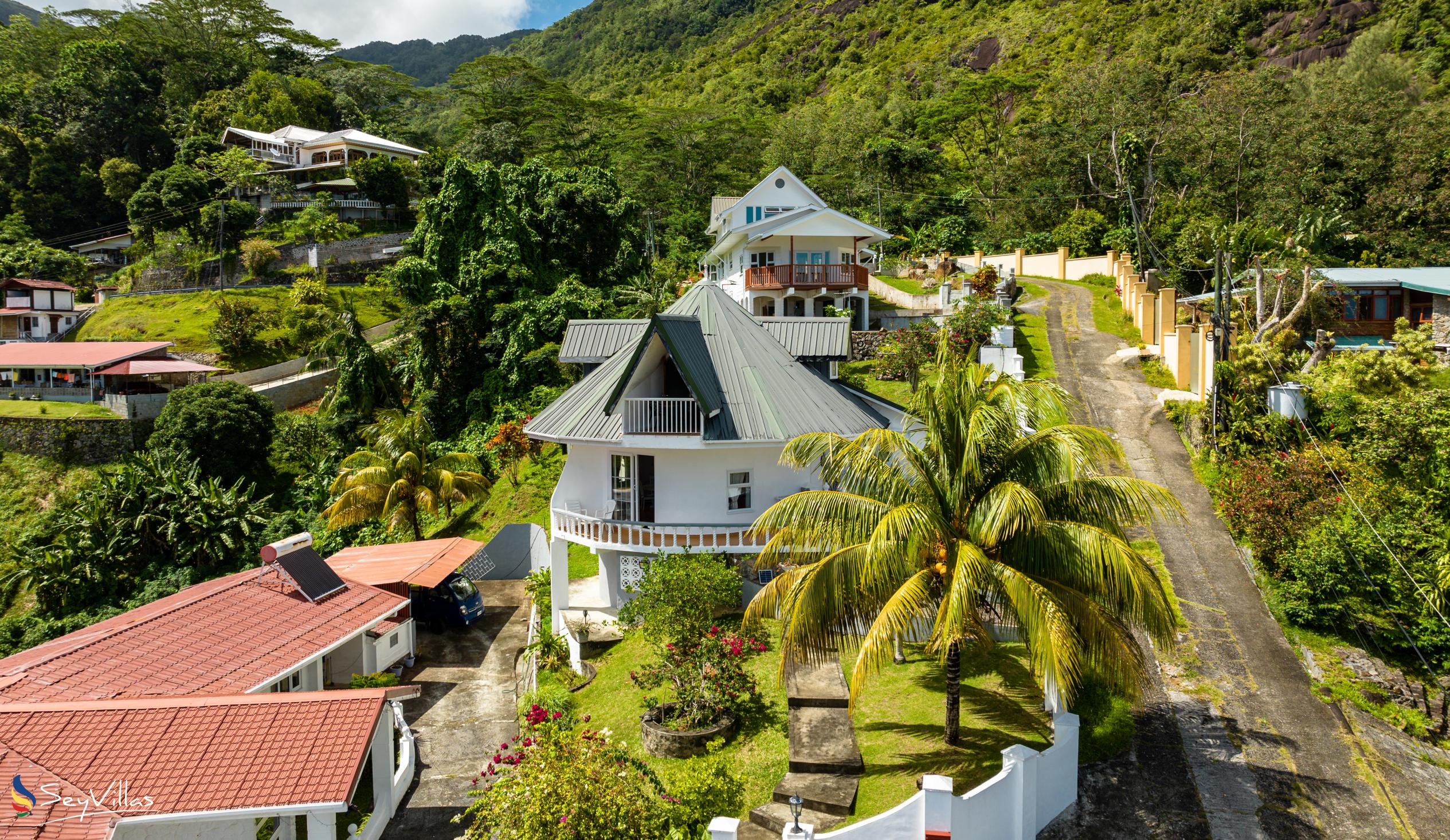 Photo 7: Casuarina Hill Villa - Outdoor area - Mahé (Seychelles)