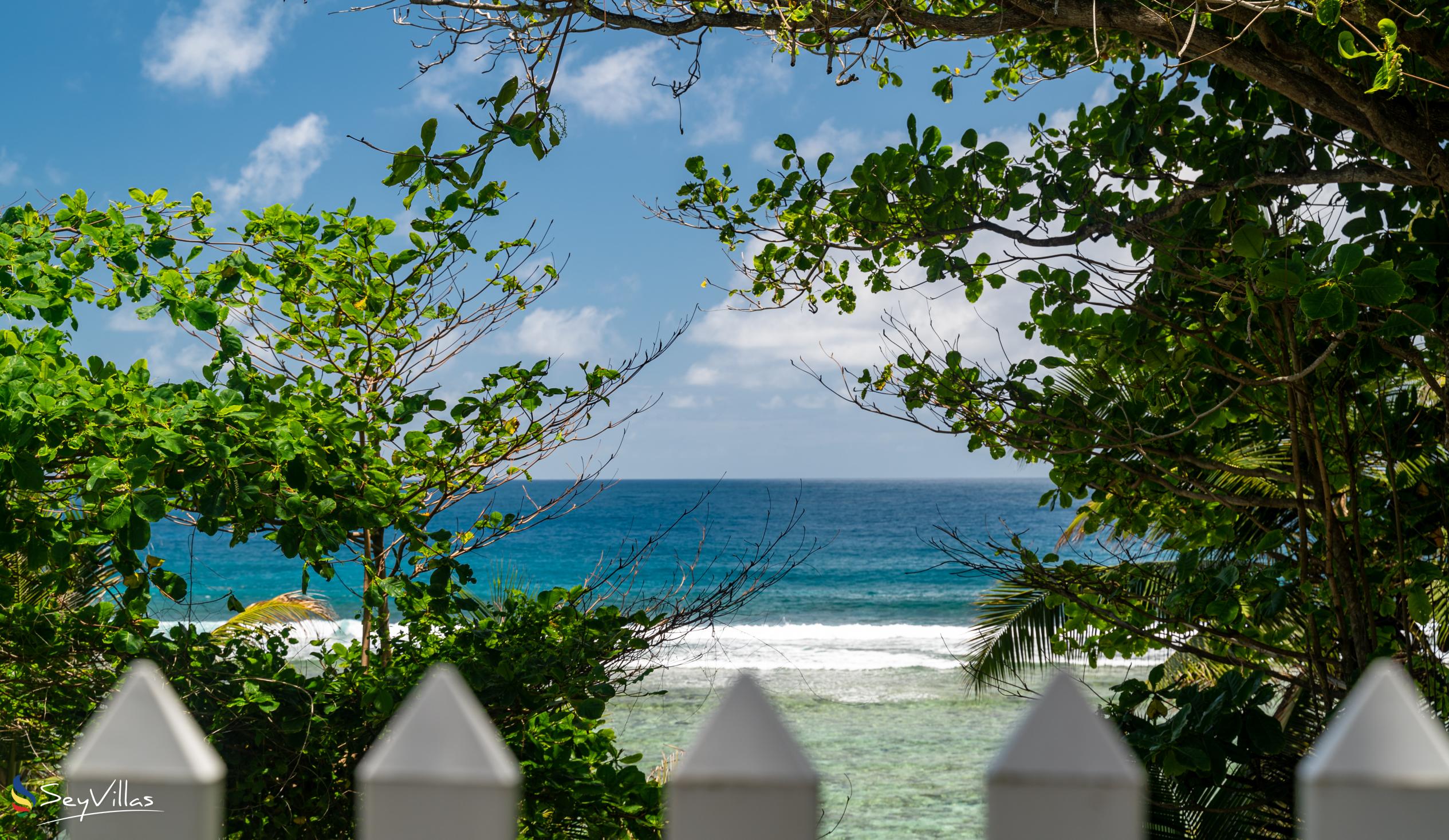 Photo 9: Will's Apartments - Outdoor area - Mahé (Seychelles)