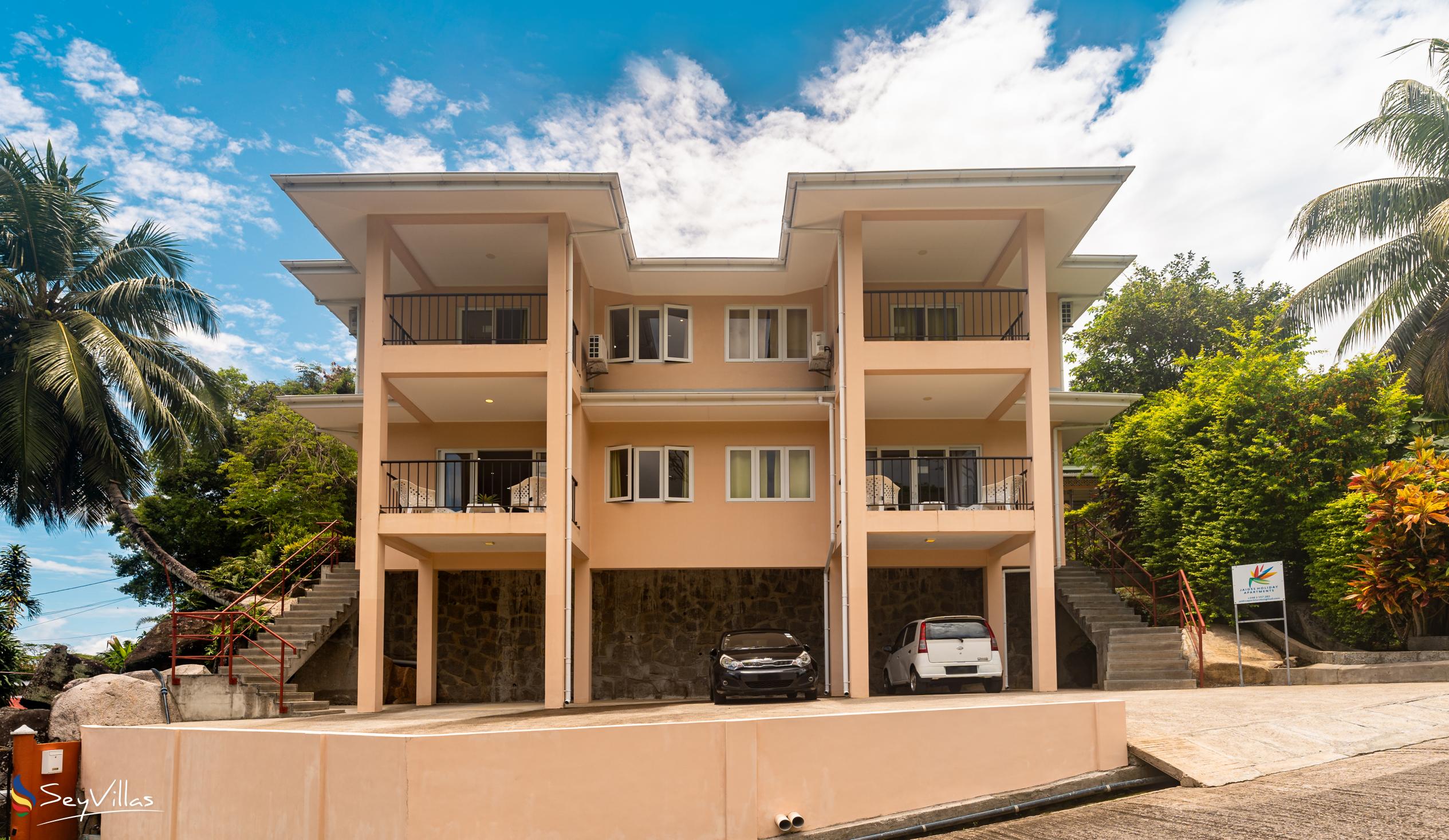 Photo 8: JAIDSS Holiday Apartments - Outdoor area - Mahé (Seychelles)