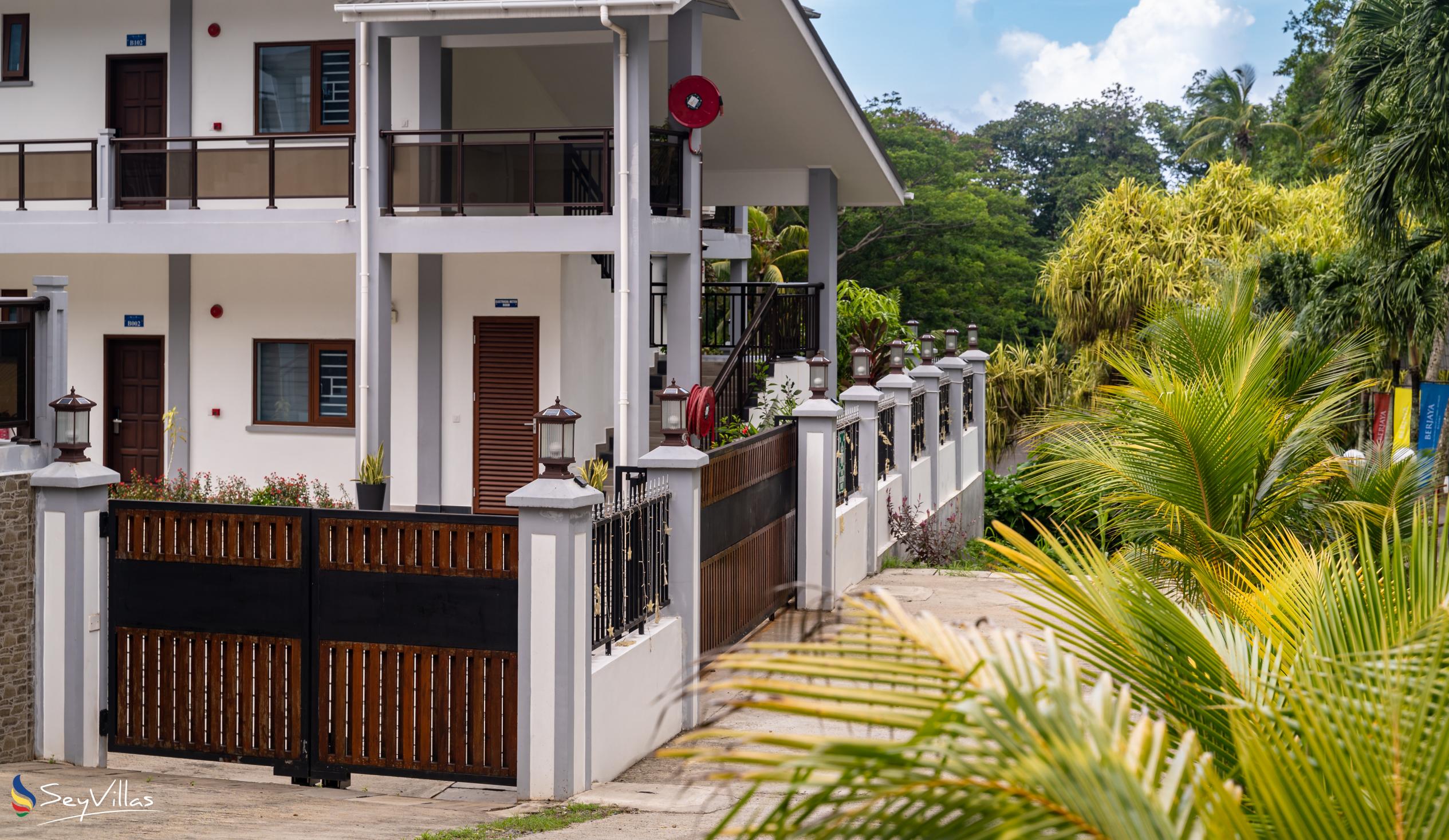 Foto 10: Waterlily Guesthouse - Aussenbereich - Mahé (Seychellen)