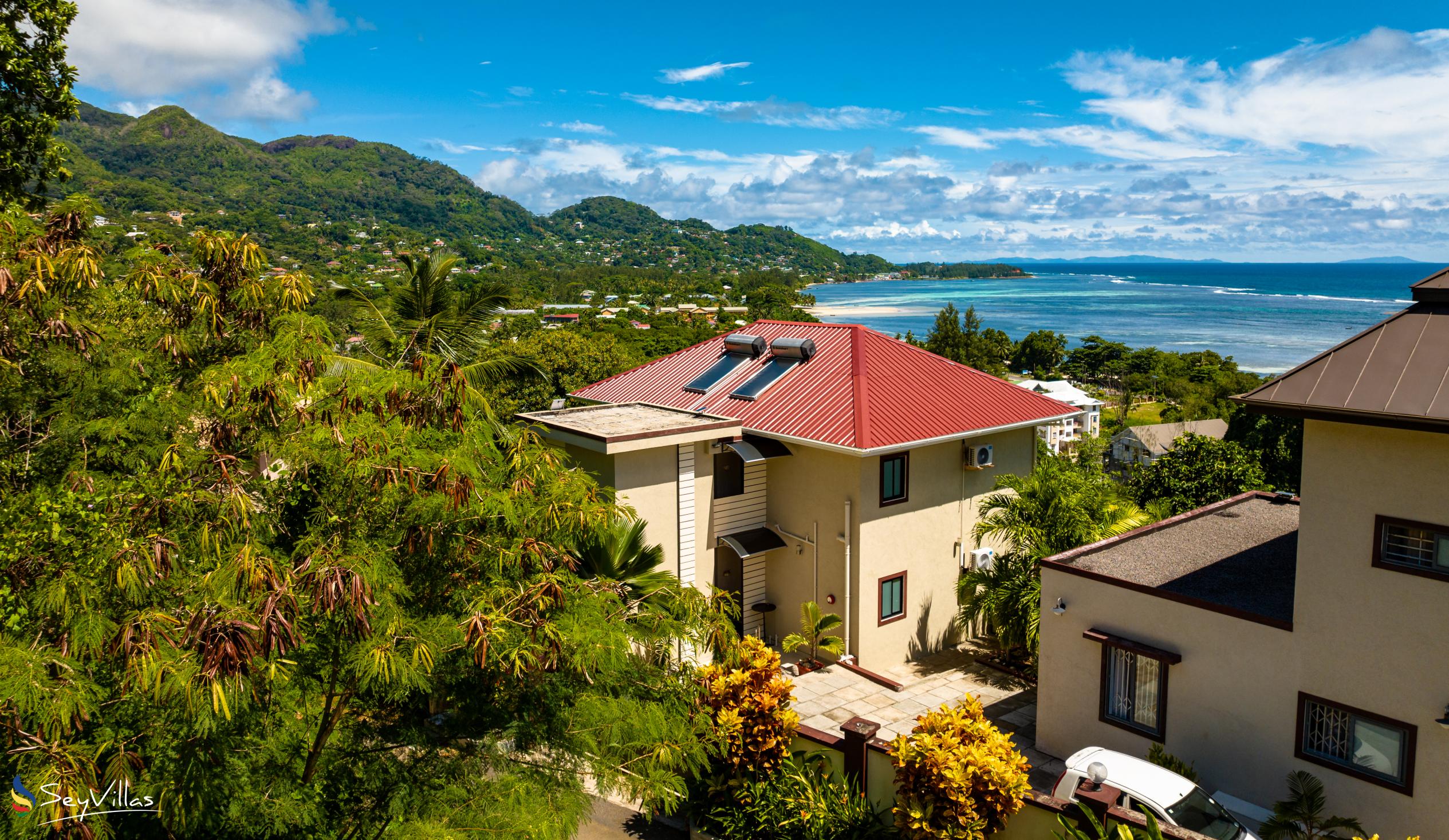 Photo 1: La Vida Selfcatering Apartments - Outdoor area - Mahé (Seychelles)