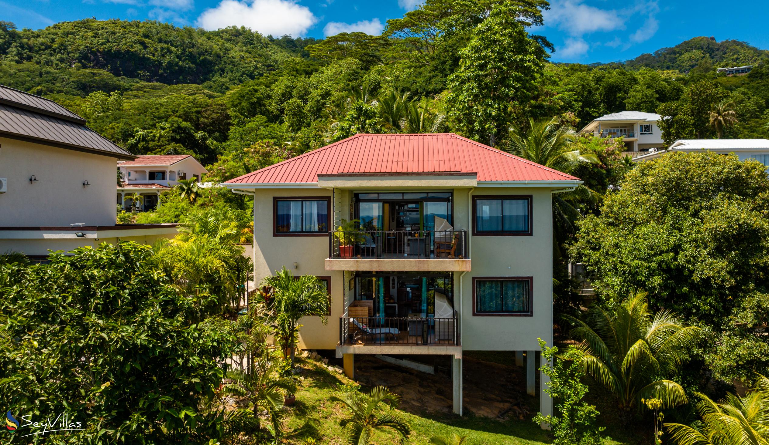 Foto 2: La Vida Selfcatering Apartments - Aussenbereich - Mahé (Seychellen)