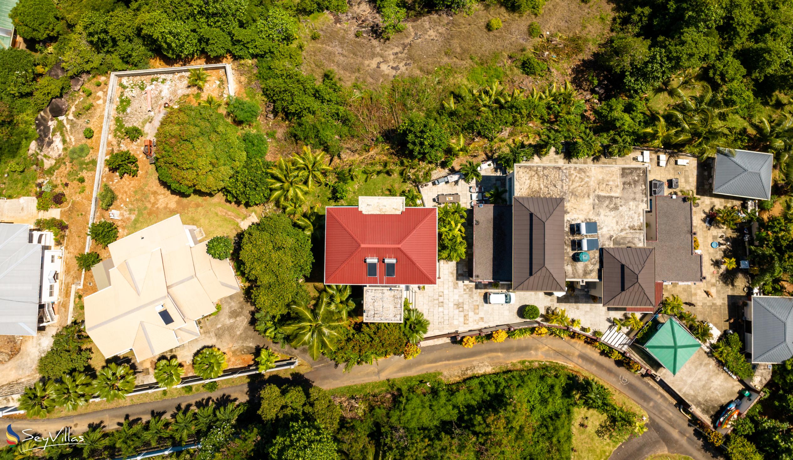 Foto 9: La Vida Selfcatering Apartments - Aussenbereich - Mahé (Seychellen)