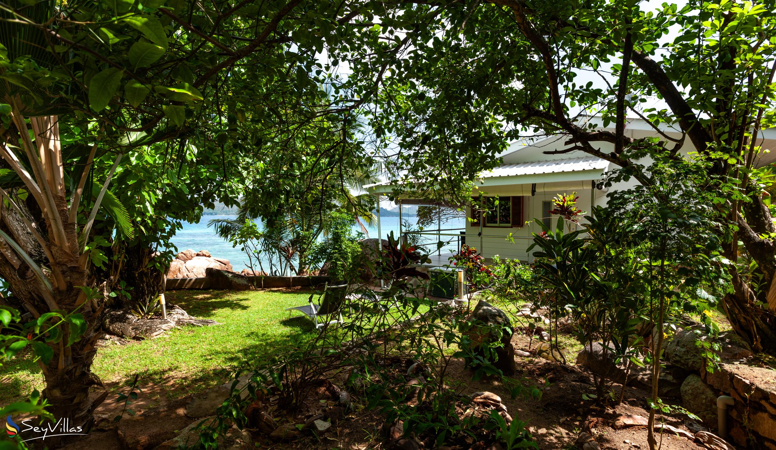 Photo 16: Coin D'Or - Outdoor area - Praslin (Seychelles)