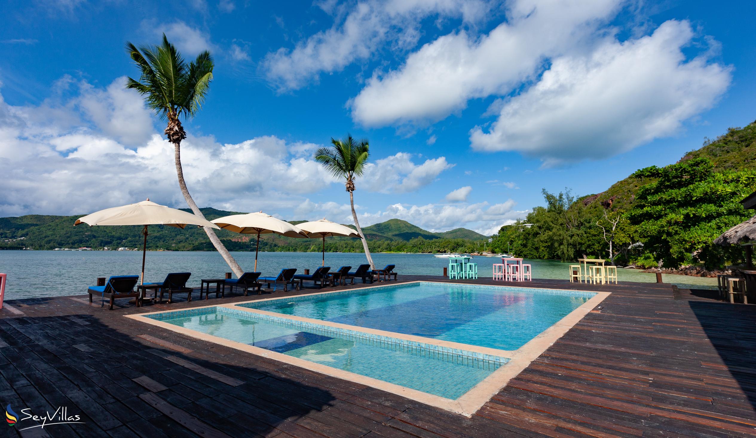 Photo 2: Le Vasseur La Buse Eco Resort - Outdoor area - Praslin (Seychelles)