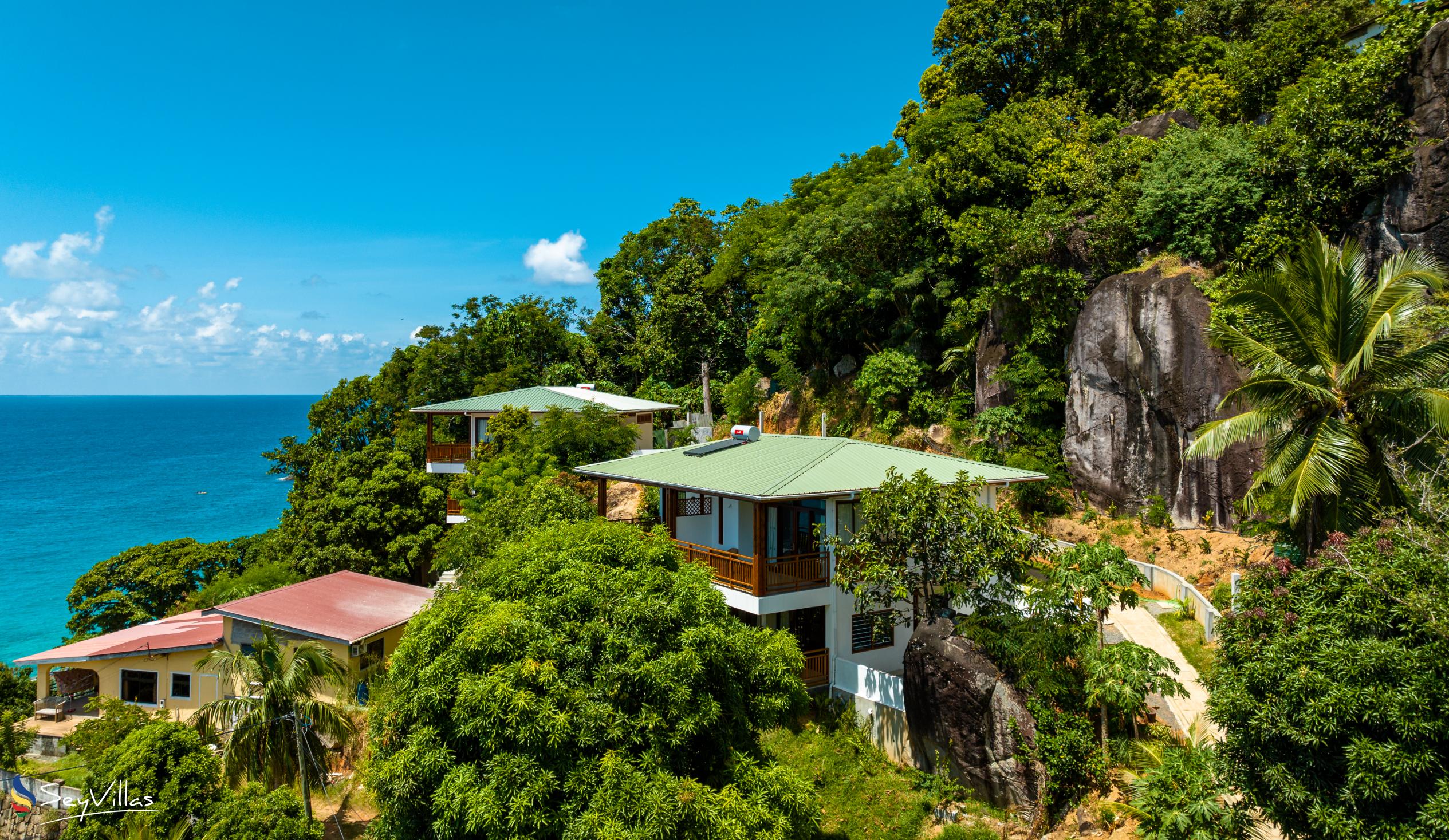 Photo 3: Sunbird Villas - Outdoor area - Mahé (Seychelles)