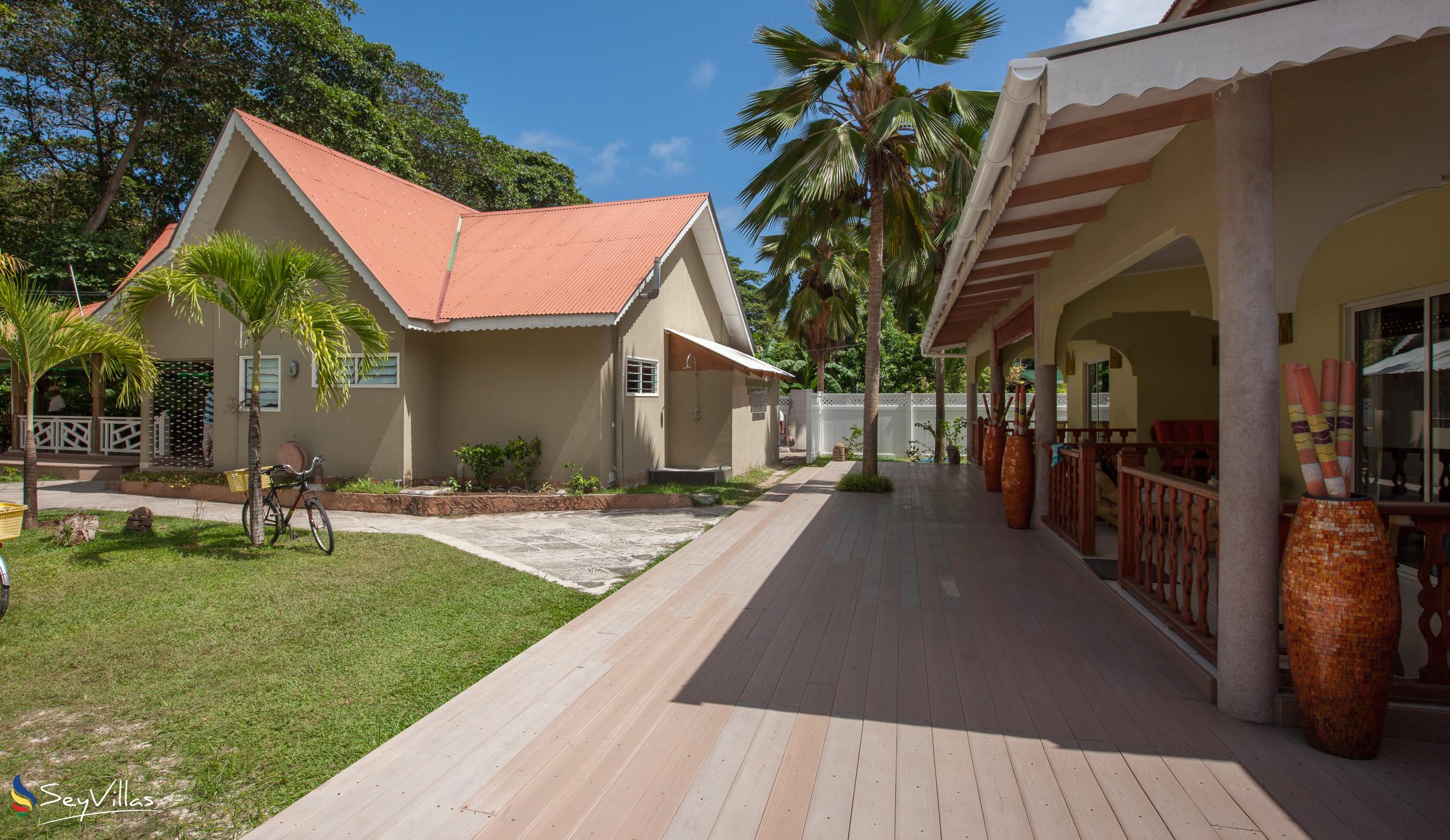 Photo 5: Villa Authentique - Outdoor area - La Digue (Seychelles)