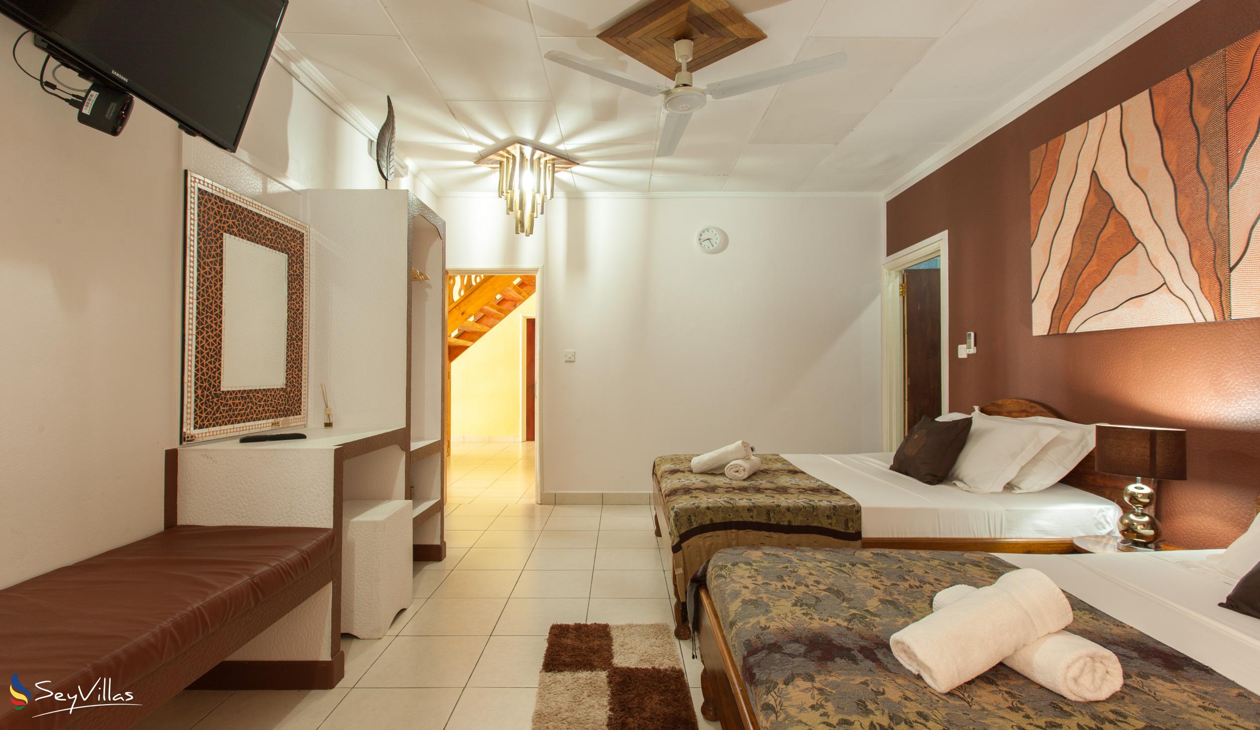 Photo 37: Villa Authentique - Quadruple Room - La Digue (Seychelles)