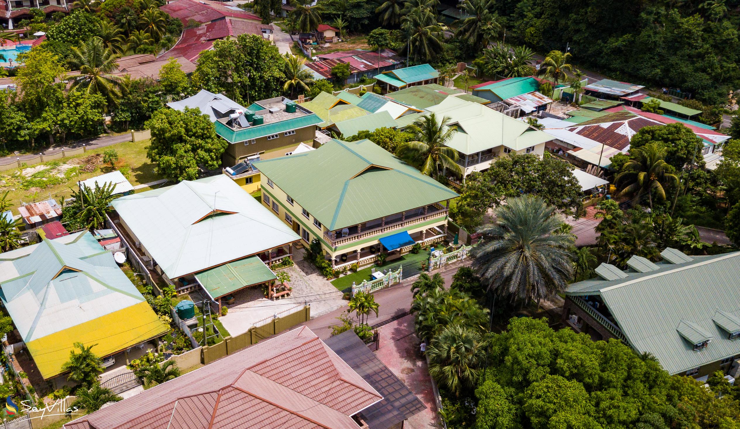 Photo 26: Villa Bananier - Outdoor area - Praslin (Seychelles)