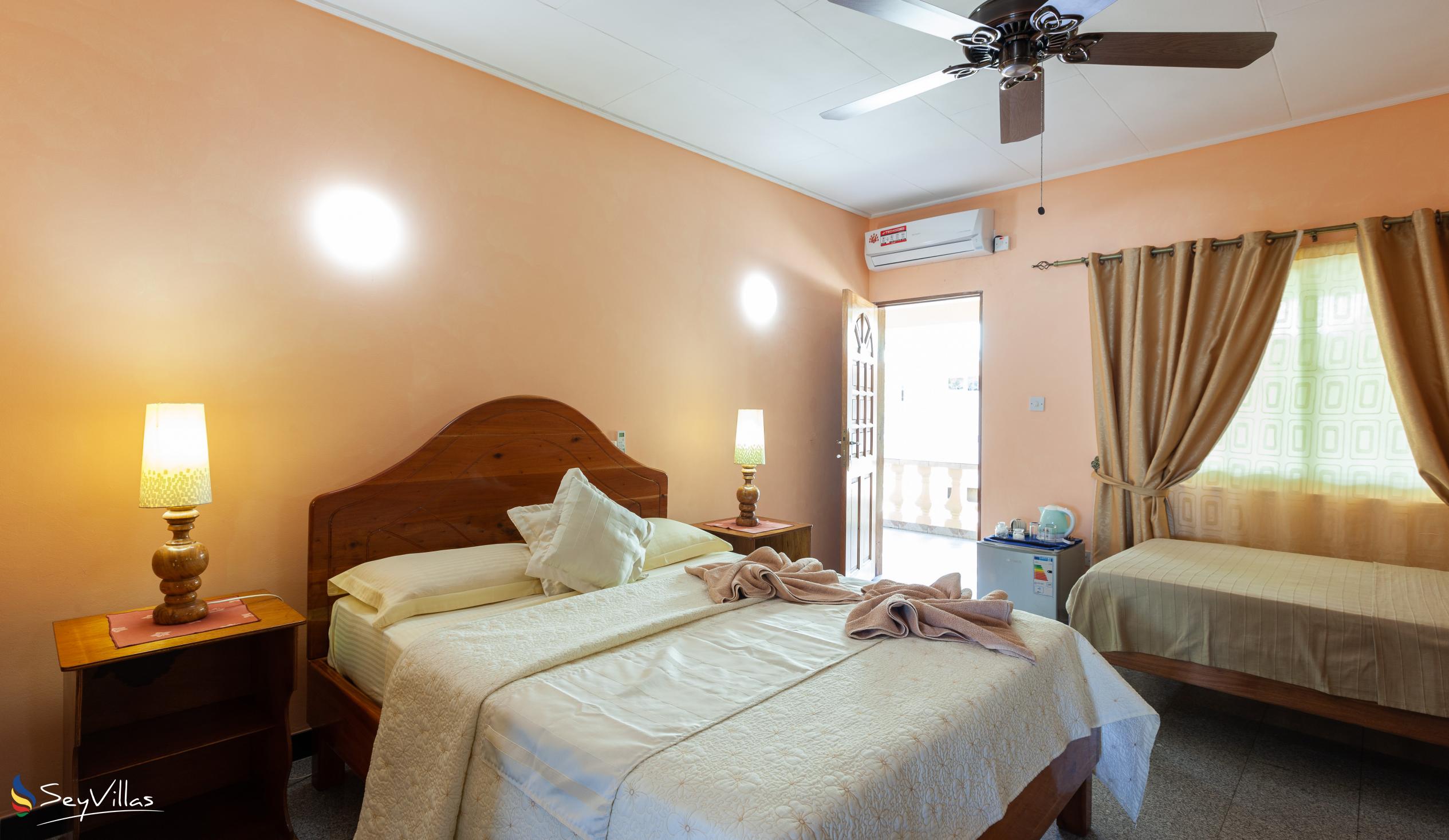 Photo 81: Villa Bananier - Family Room - Praslin (Seychelles)