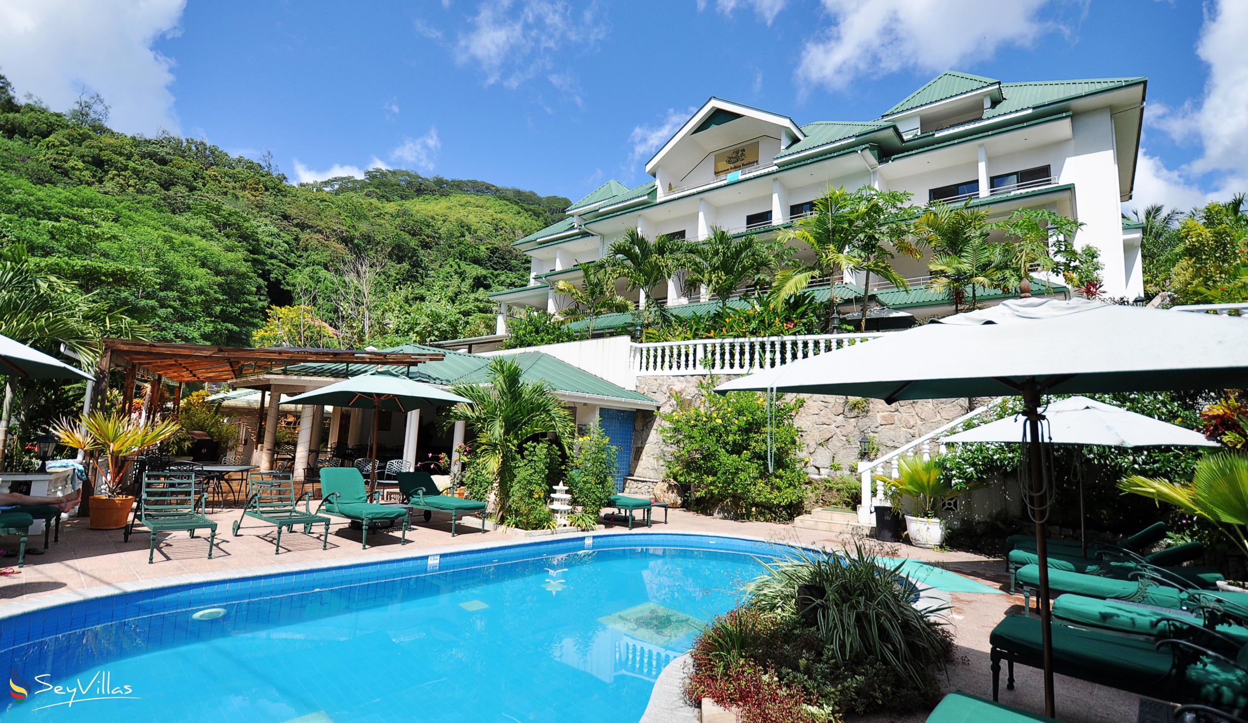 Foto 1: Hanneman Holiday Residence - Aussenbereich - Mahé (Seychellen)