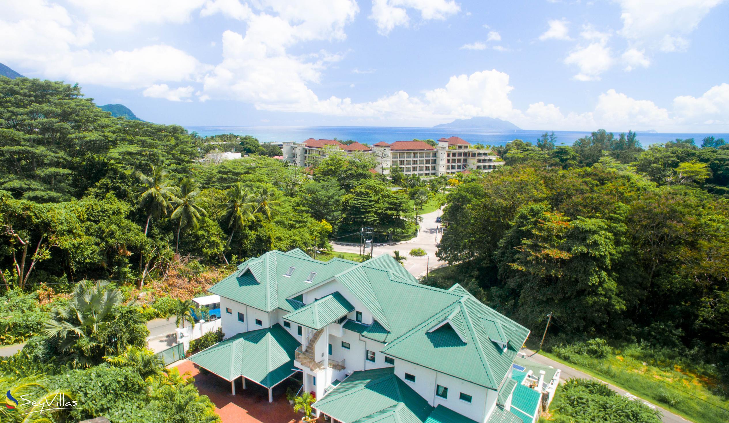 Foto 9: Hanneman Holiday Residence - Aussenbereich - Mahé (Seychellen)