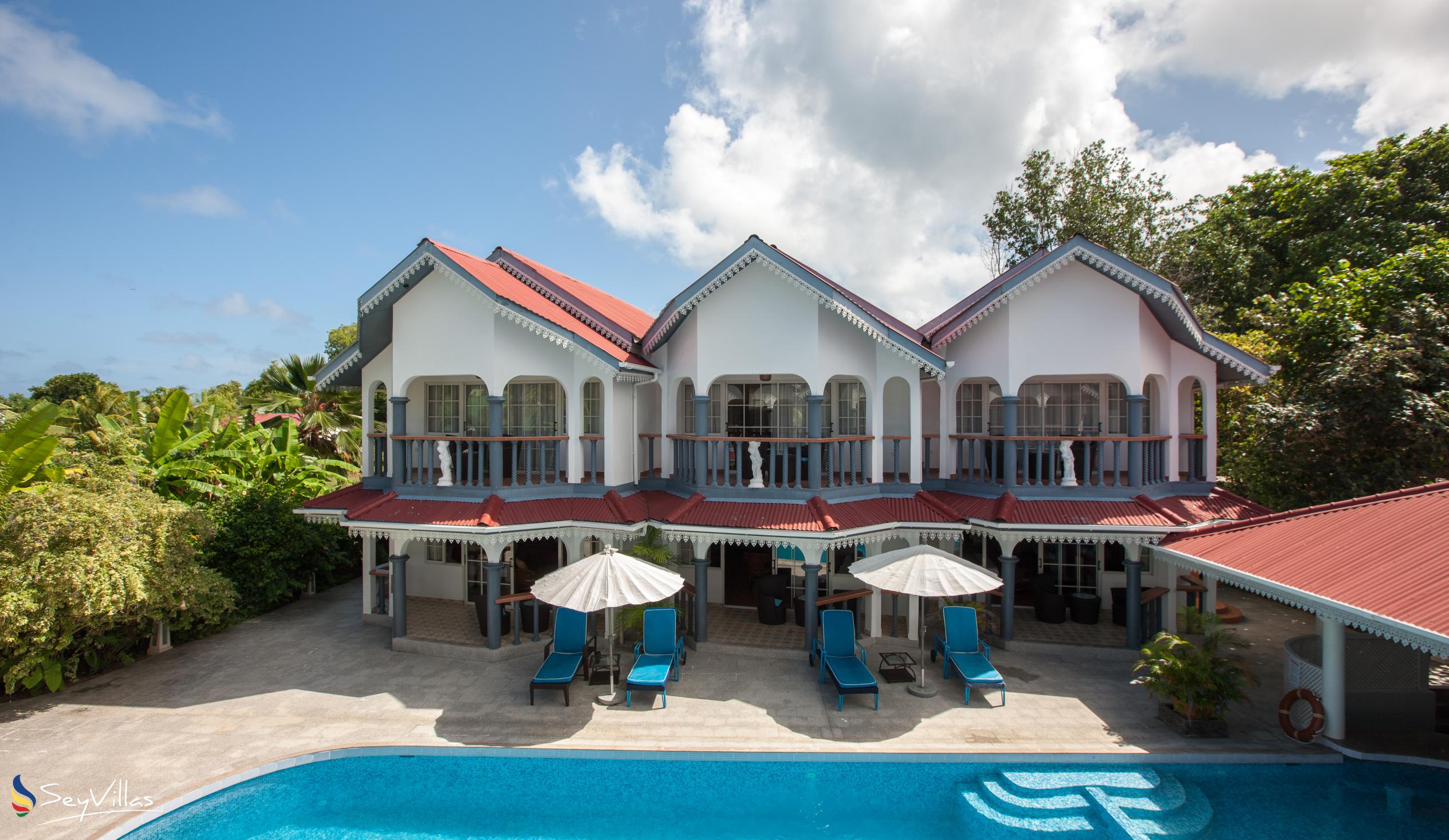 Foto 2: Chateau Sans Souci - Aussenbereich - Praslin (Seychellen)