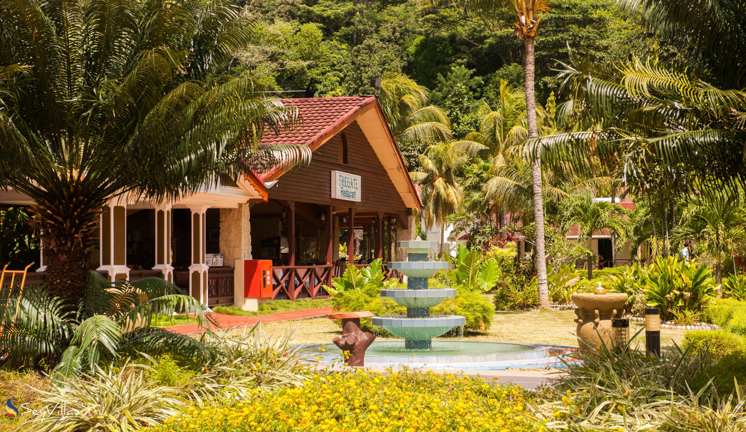 Photo 9: Berjaya Praslin Resort - Outdoor area - Praslin (Seychelles)