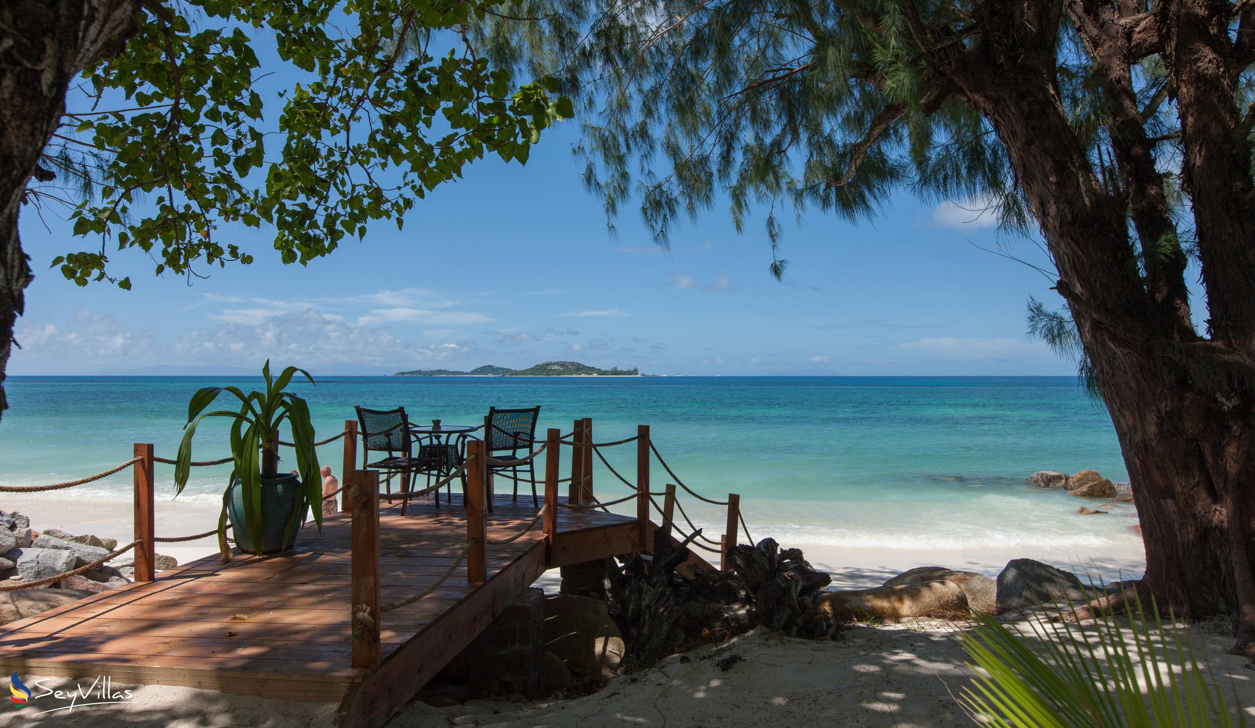 Foto 47: Castello Beach Hotel - Aussenbereich - Praslin (Seychellen)
