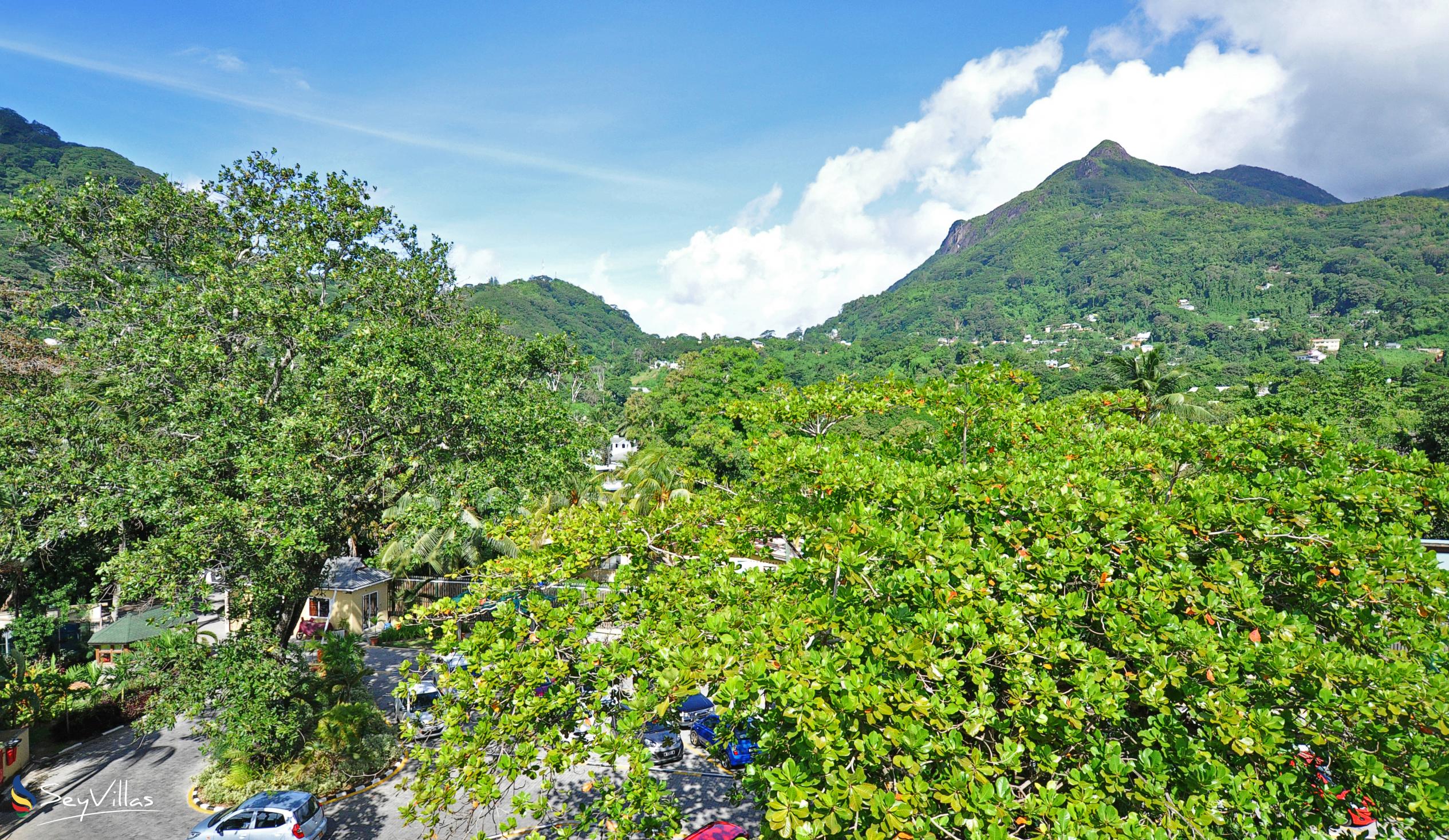 Foto 48: Coral Strand - Posizione - Mahé (Seychelles)