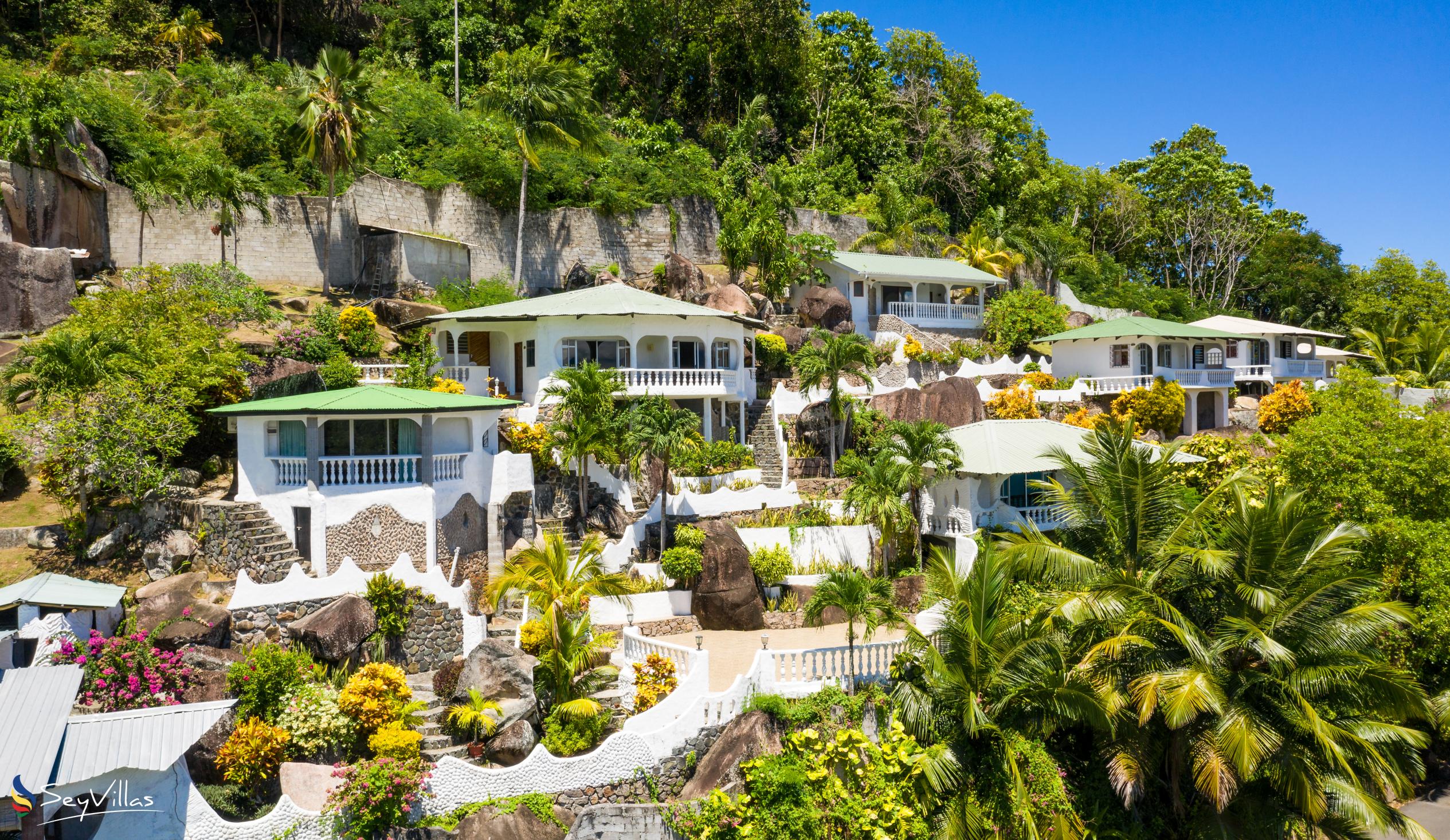 Photo 10: Lazare Picault Hotel - Outdoor area - Mahé (Seychelles)