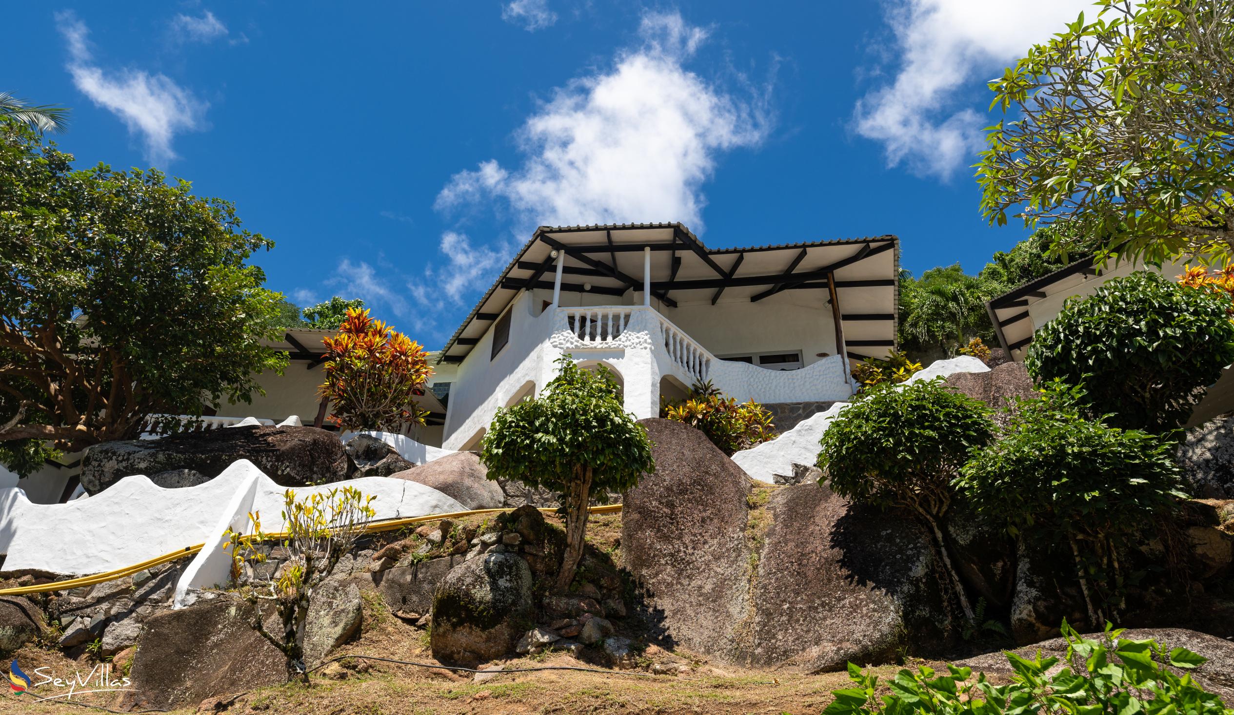 Photo 15: Lazare Picault Hotel - Outdoor area - Mahé (Seychelles)