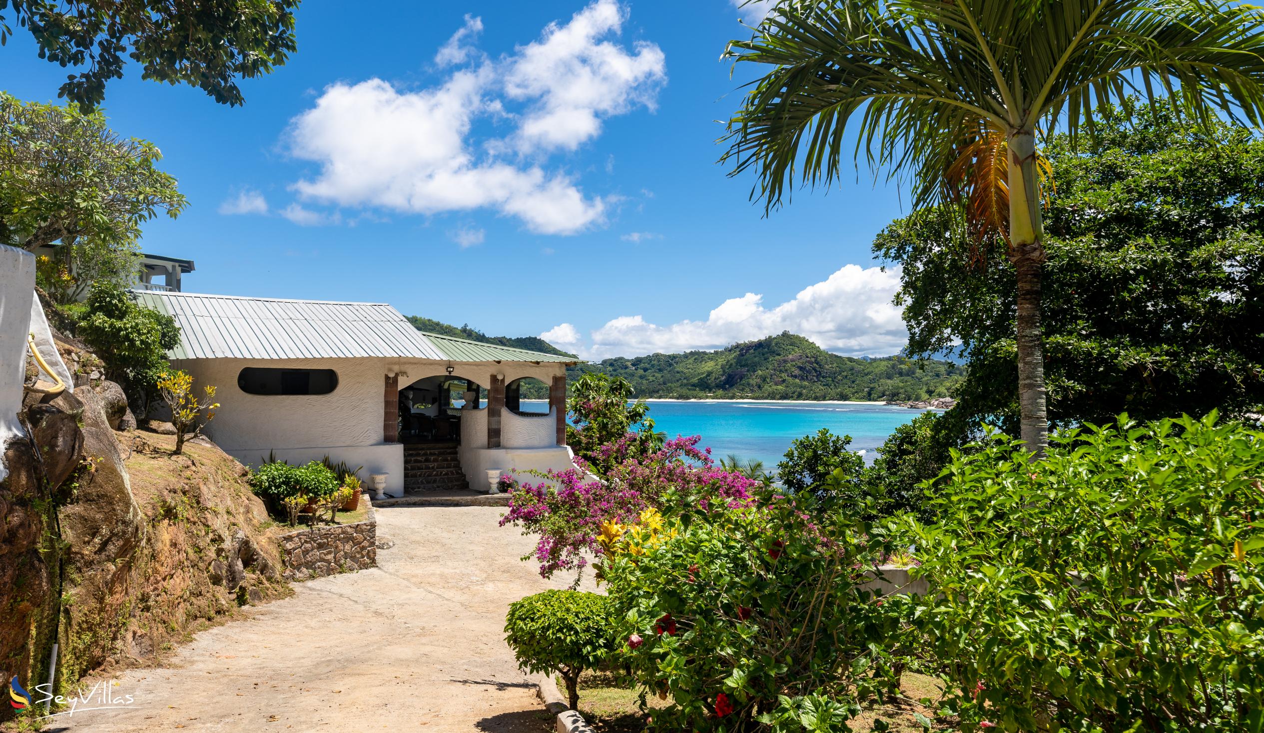 Photo 17: Lazare Picault Hotel - Outdoor area - Mahé (Seychelles)