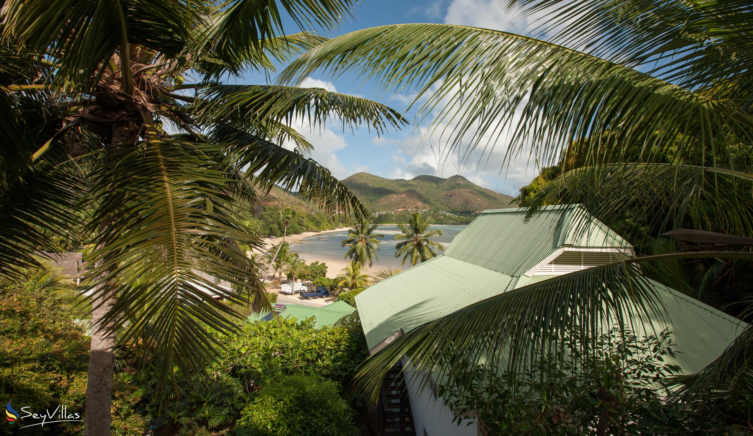 Foto 11: Sea View Lodge - Aussenbereich - Praslin (Seychellen)