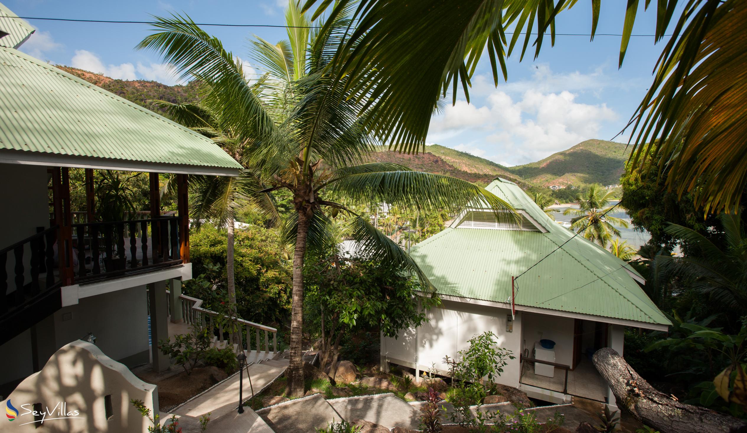 Foto 4: Sea View Lodge - Extérieur - Praslin (Seychelles)