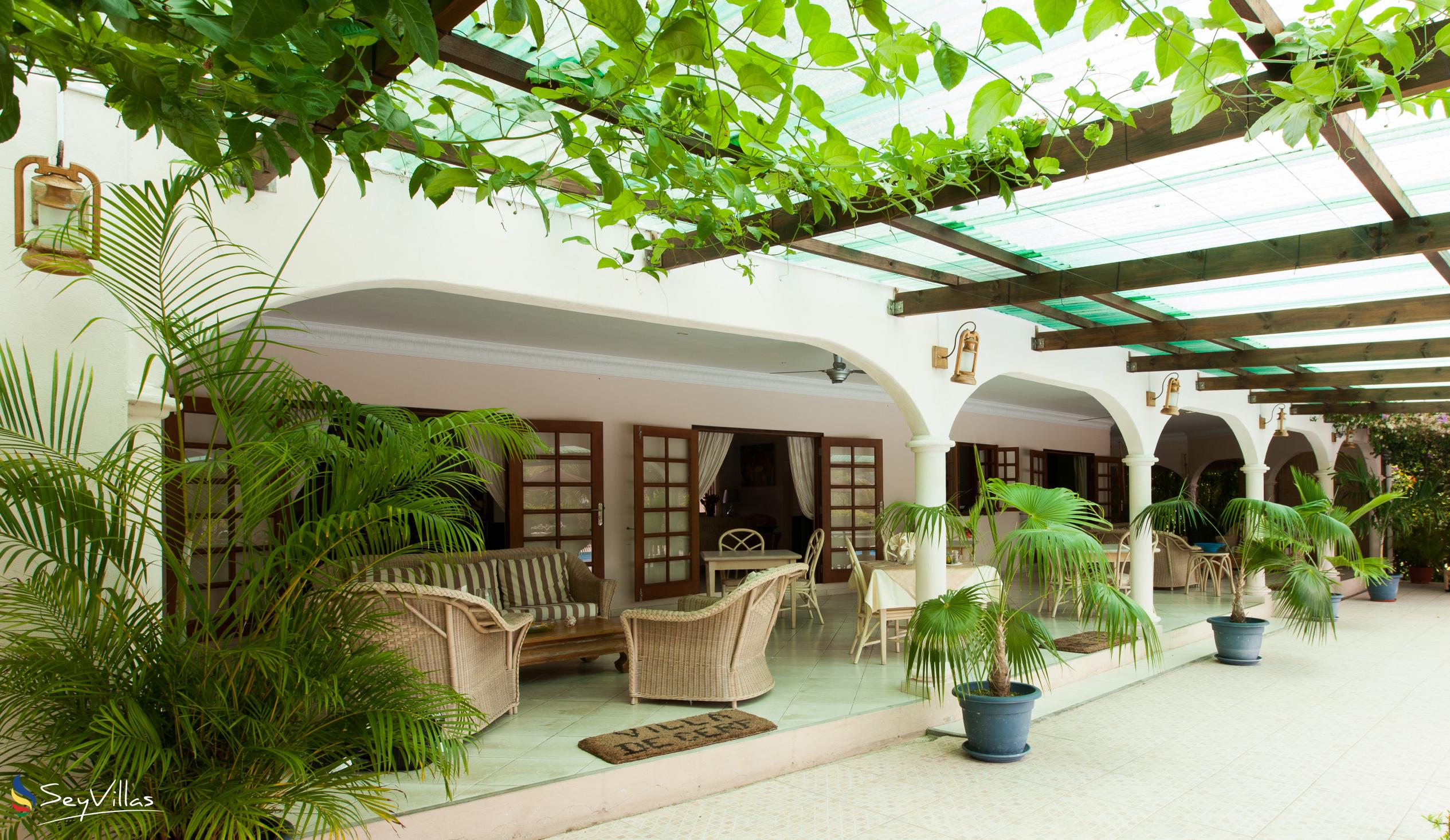 Photo 22: Villa de Cerf - Indoor area - Cerf Island (Seychelles)