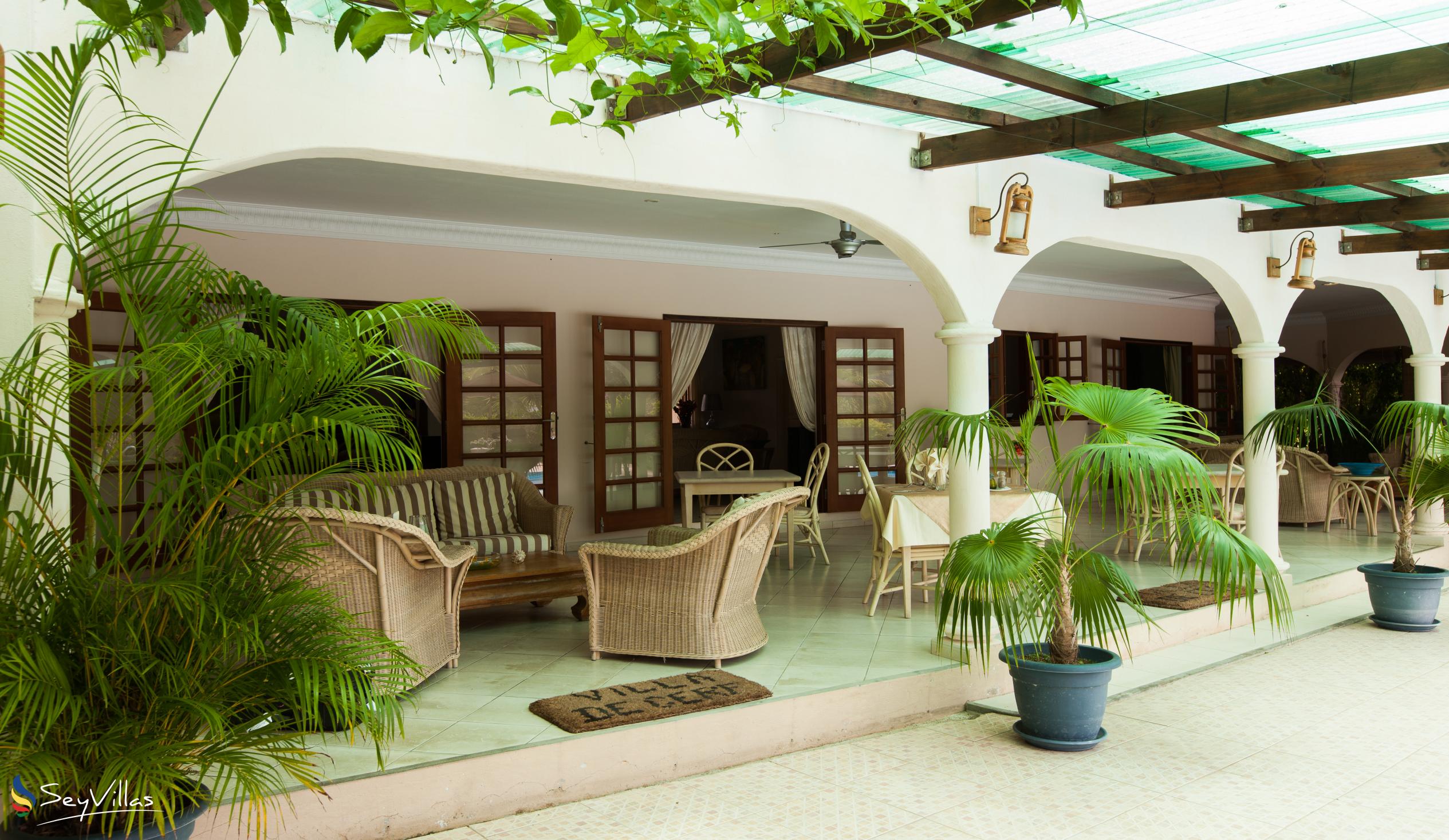 Photo 23: Villa de Cerf - Indoor area - Cerf Island (Seychelles)