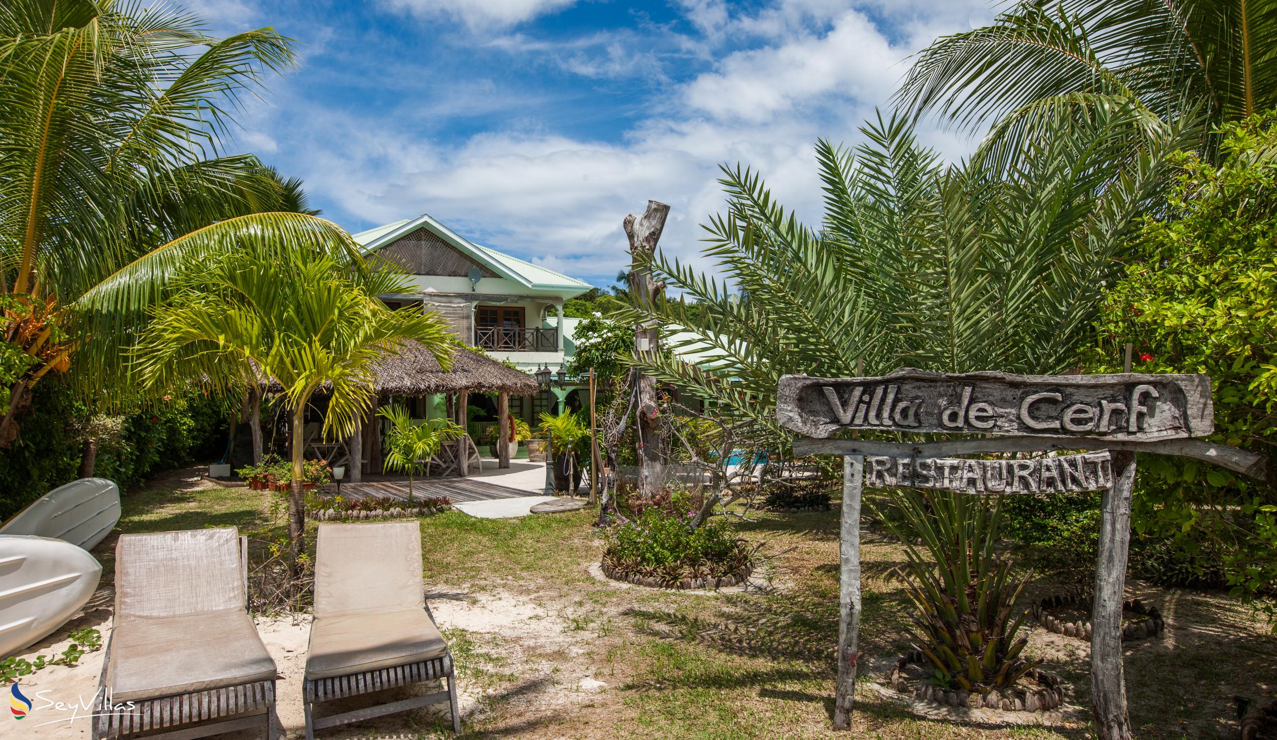 Photo 13: Villa de Cerf - Outdoor area - Cerf Island (Seychelles)