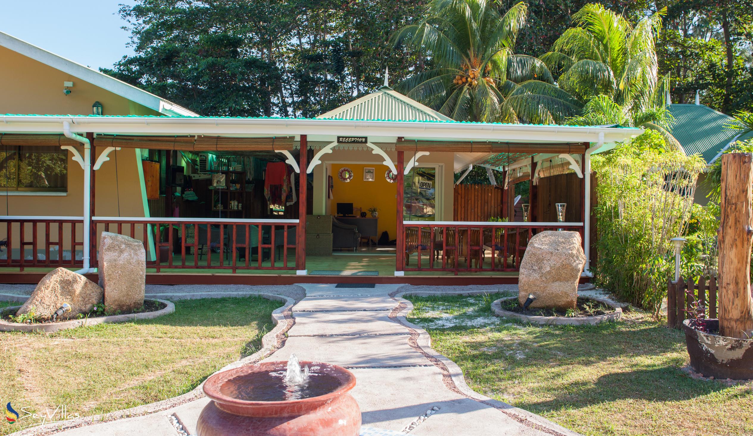 Photo 15: Casa de Leela - Outdoor area - La Digue (Seychelles)