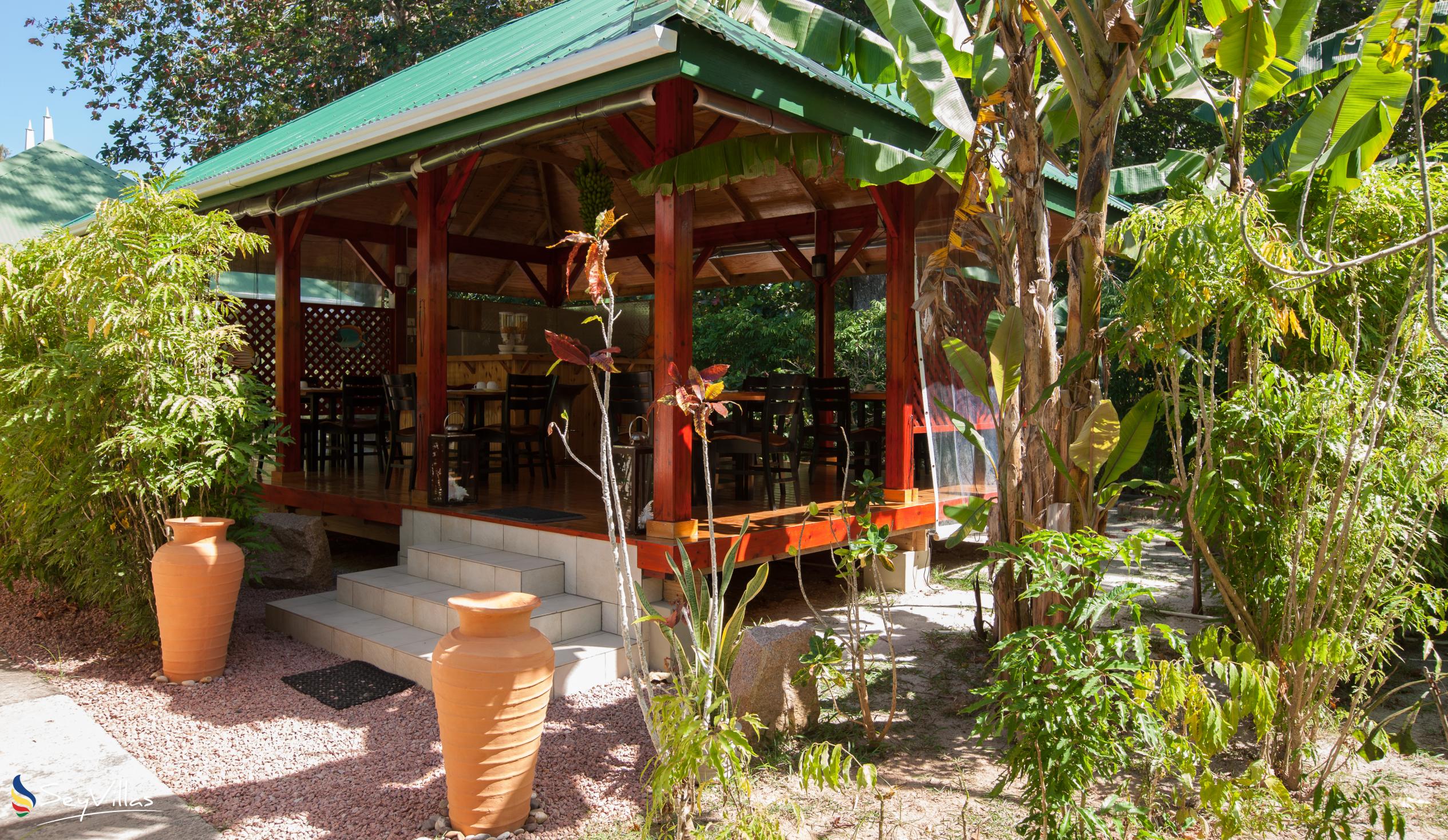 Photo 18: Casa de Leela - Outdoor area - La Digue (Seychelles)