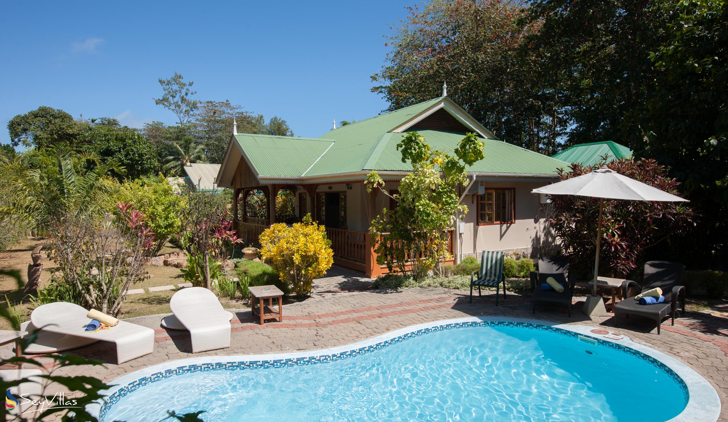 Photo 6: Casa de Leela - Outdoor area - La Digue (Seychelles)