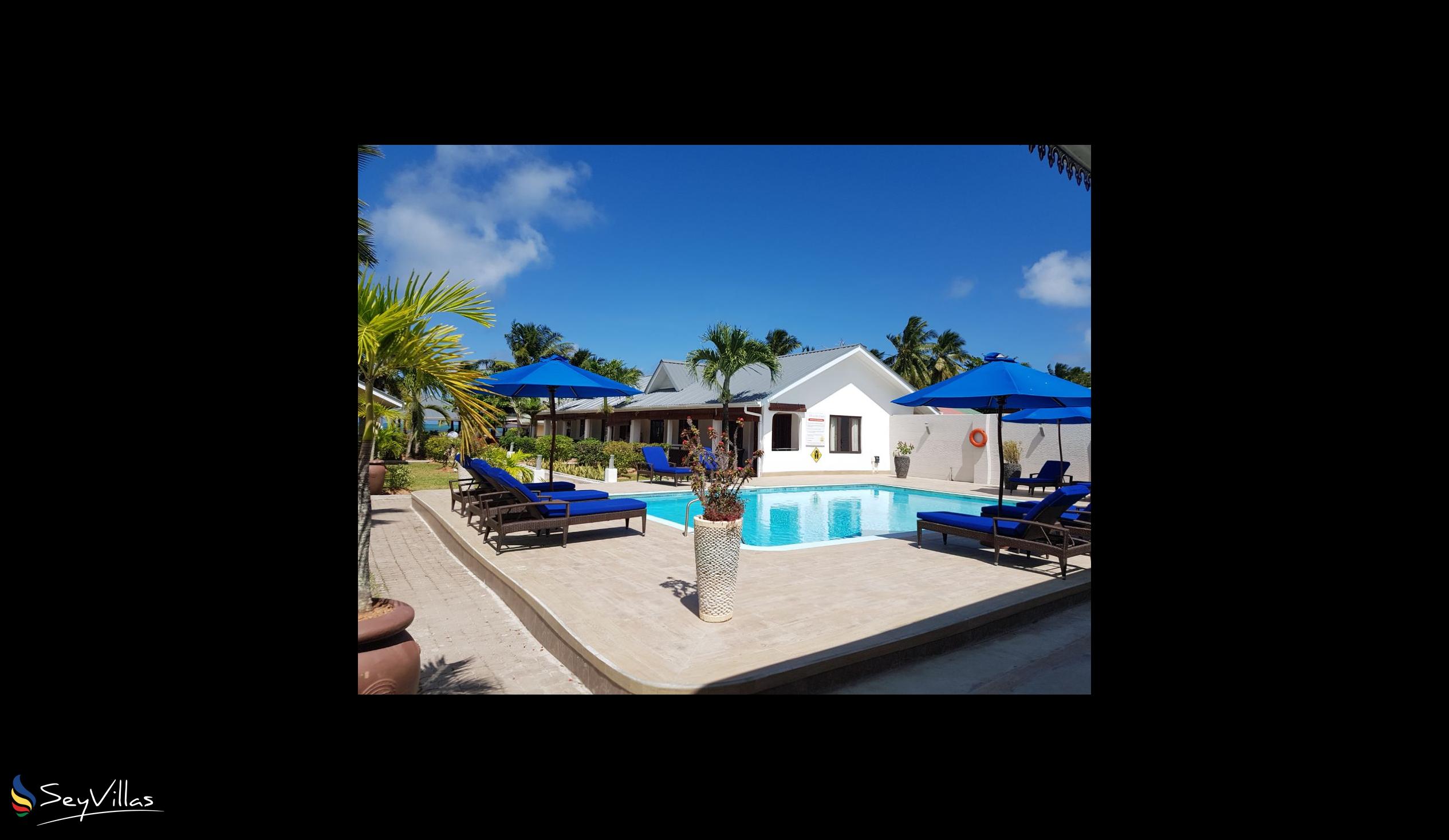 Foto 1: Villas de Mer - Aussenbereich - Praslin (Seychellen)
