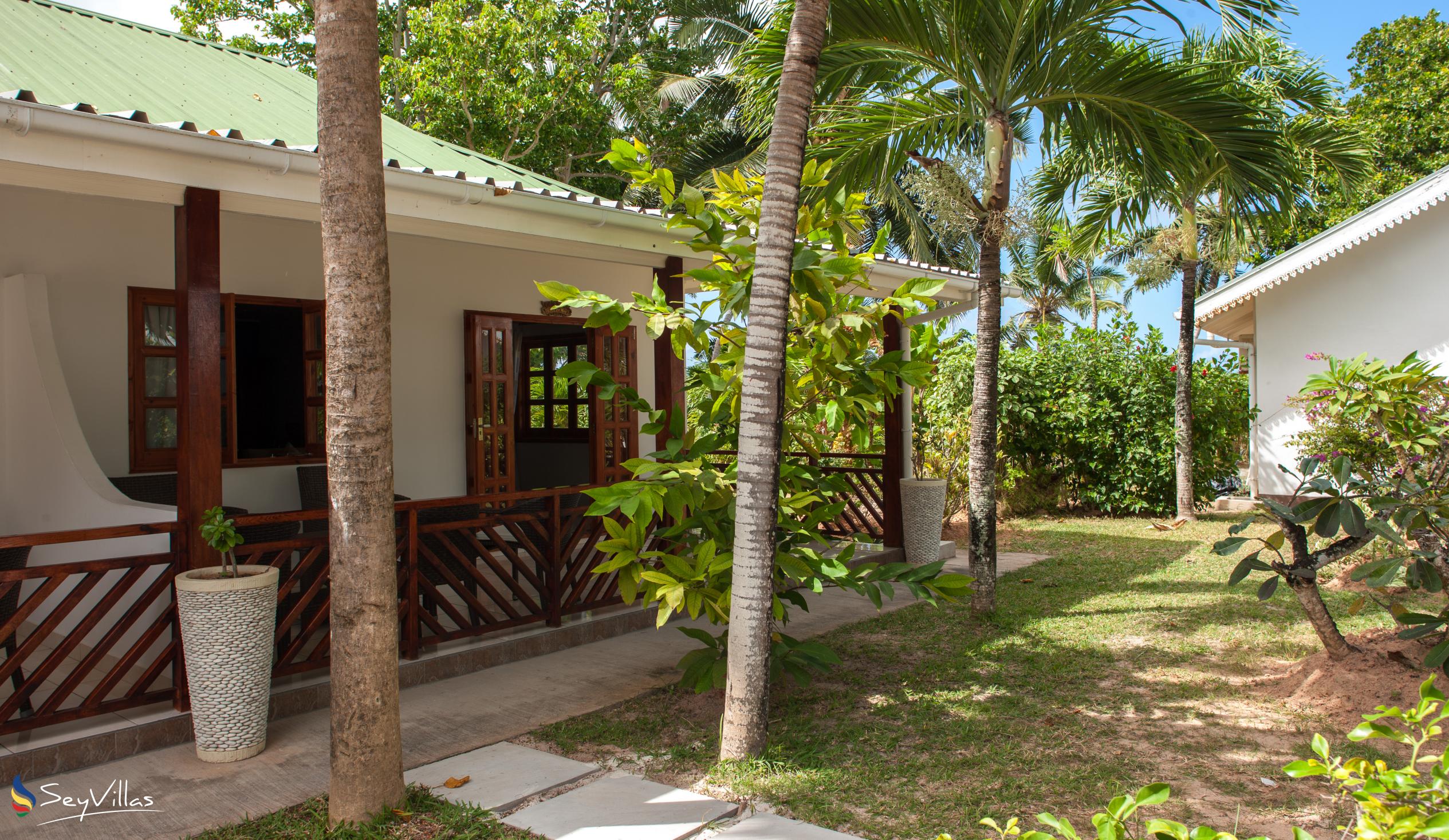 Photo 14: Villas de Mer - Outdoor area - Praslin (Seychelles)