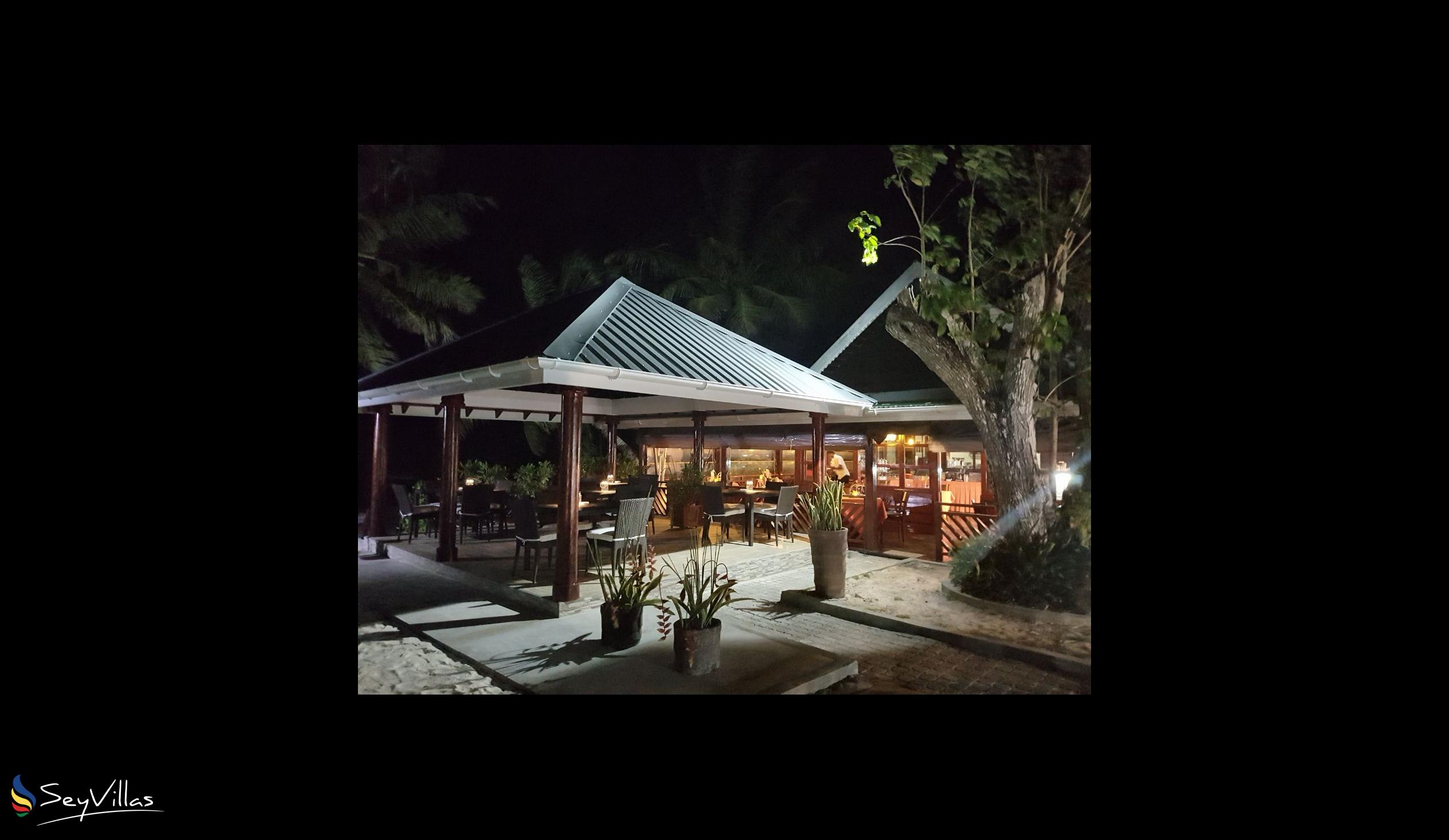 Foto 9: Villas de Mer - Aussenbereich - Praslin (Seychellen)