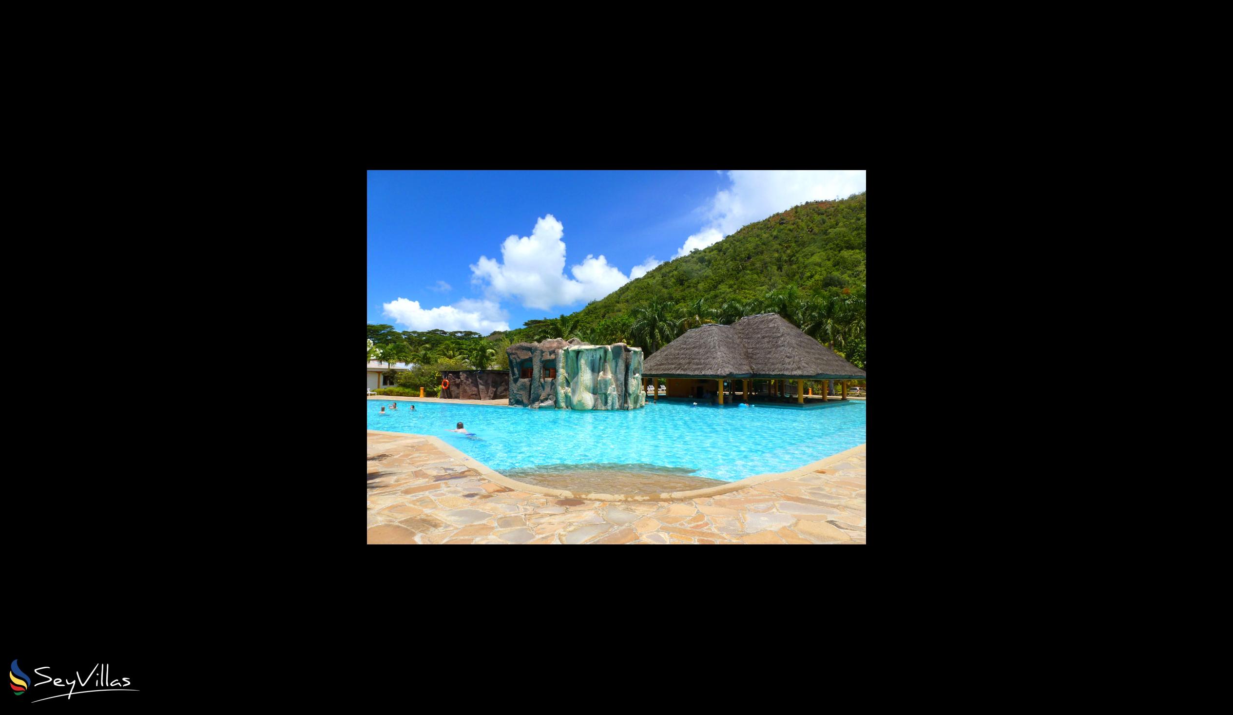 Photo 10: Le Domaine de La Reserve - Outdoor area - Praslin (Seychelles)