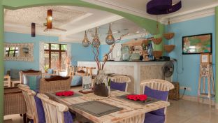 Le Relax Beach House Restaurant